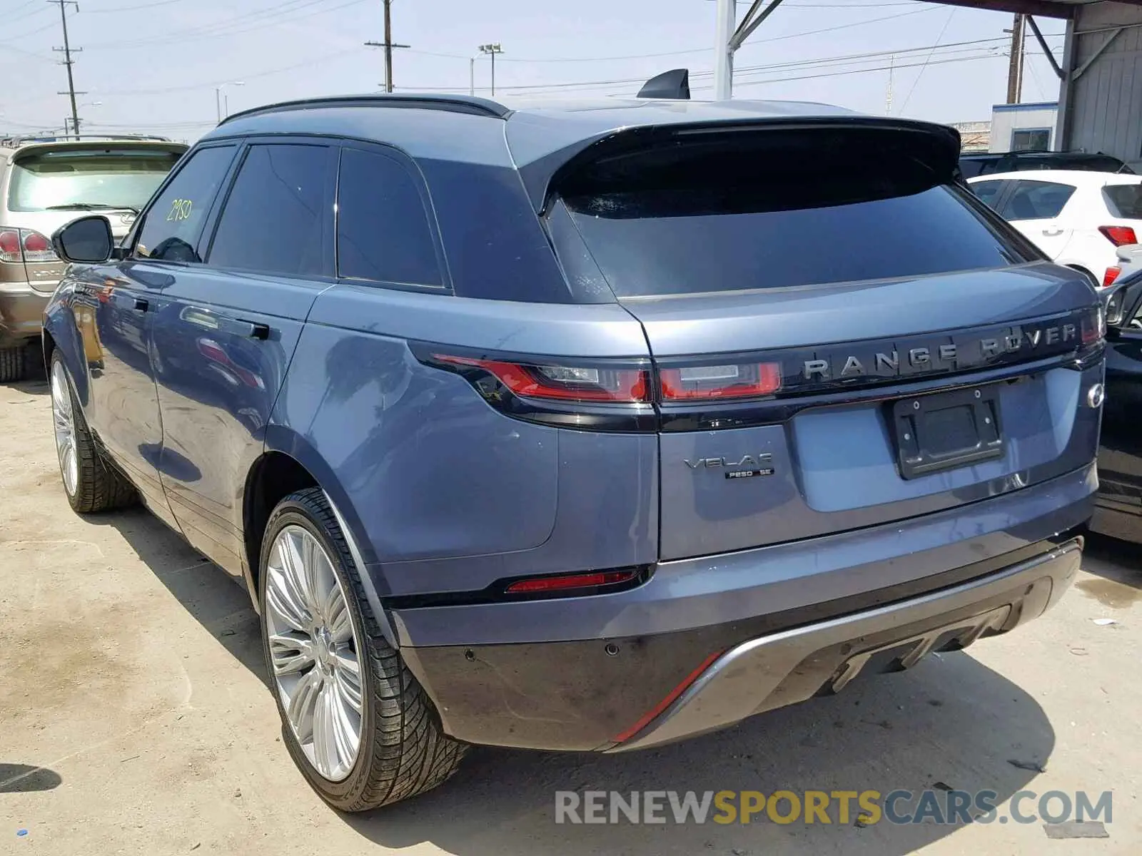 3 Фотография поврежденного автомобиля SALYL2EX7KA206787 LAND ROVER RANGE ROVE 2019