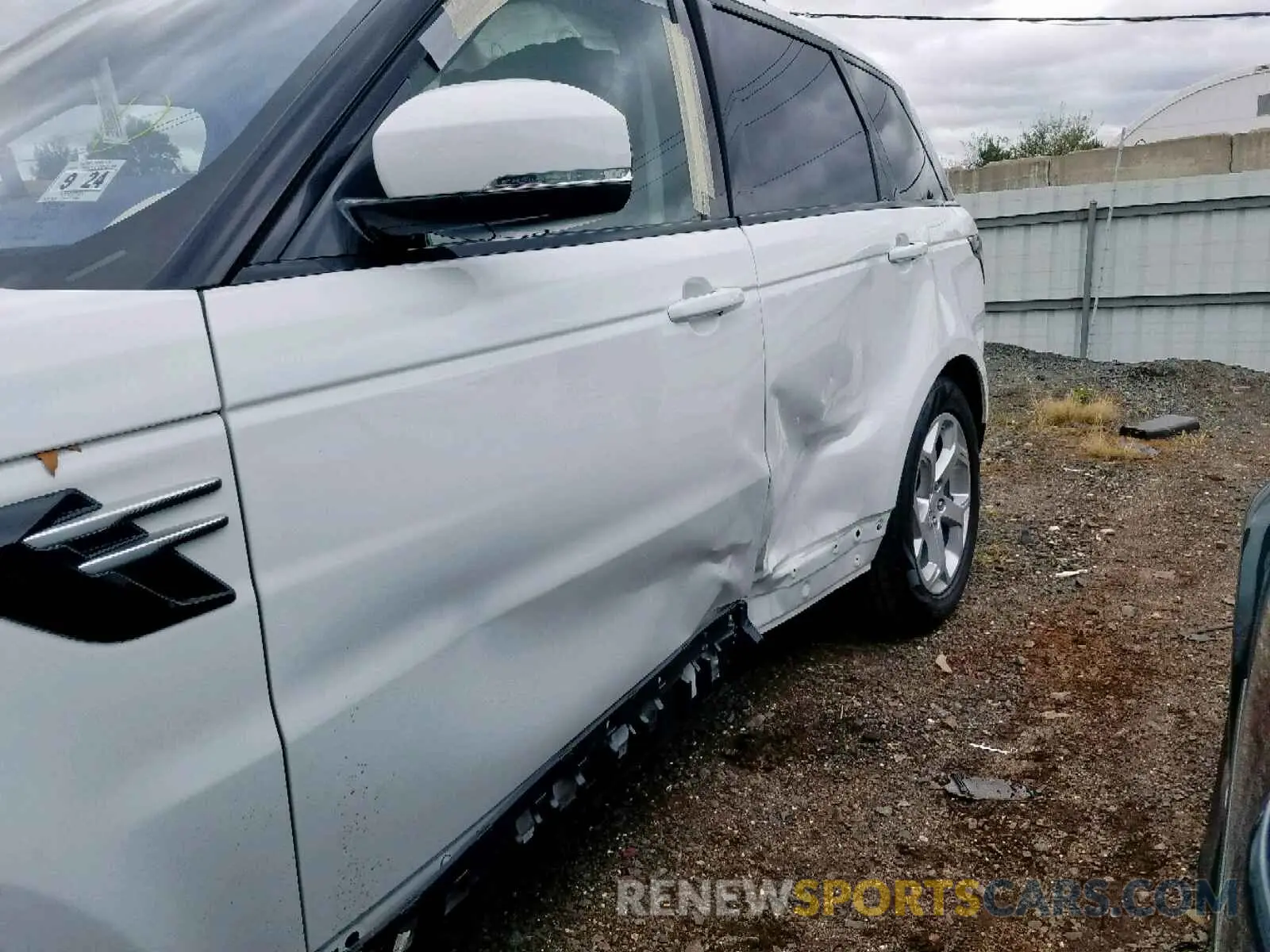 9 Photograph of a damaged car SALWR2SU2LA884431 LAND ROVER RANGE ROVE 2020