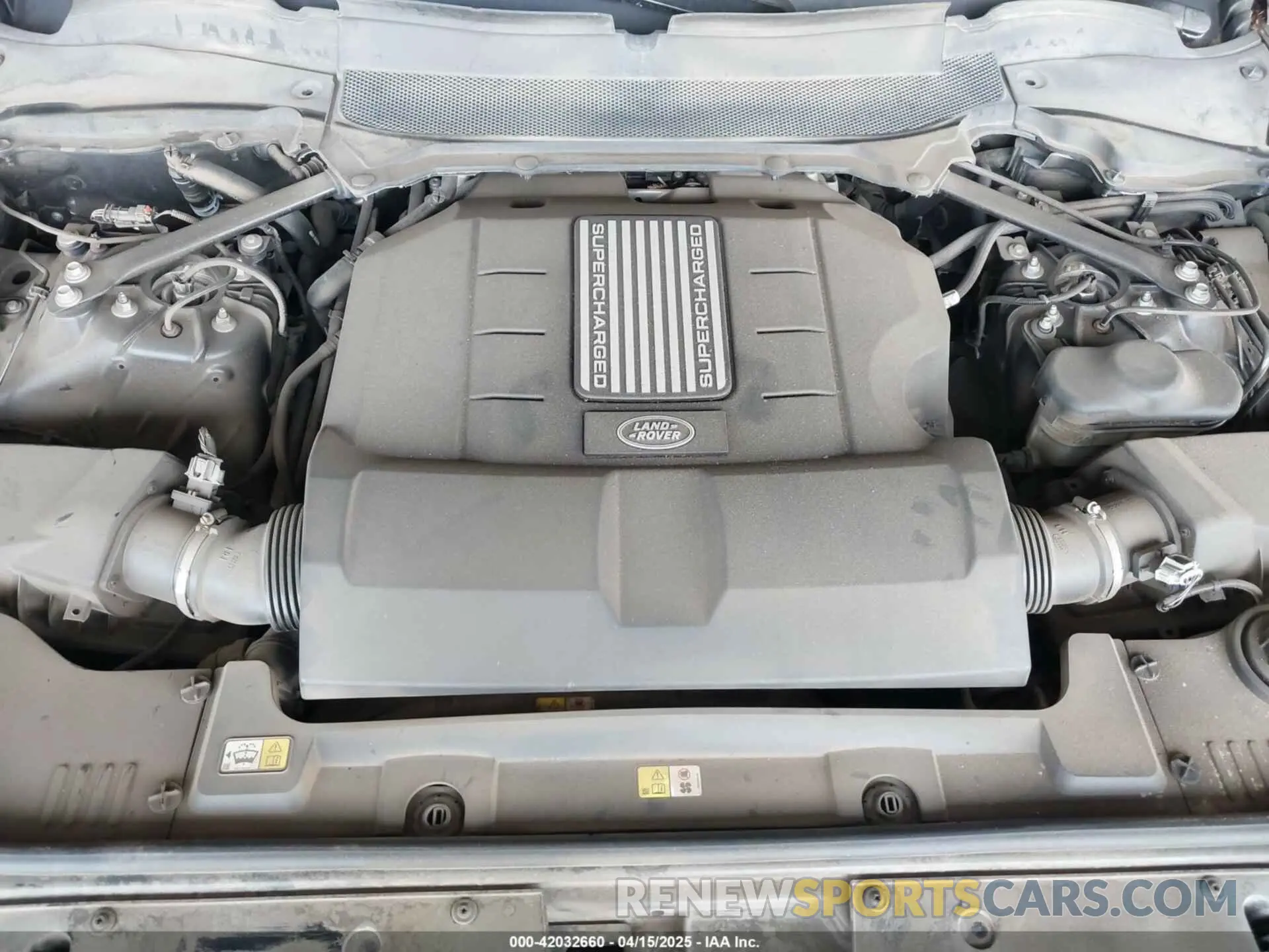 10 Photograph of a damaged car SALGS2RE3KA523053 LAND ROVER RANGE ROVER 2019