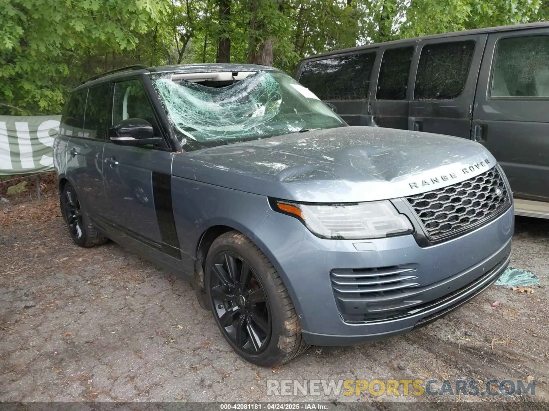 1 Photograph of a damaged car SALGS2RE5KA516721 LAND ROVER RANGE ROVER 2019