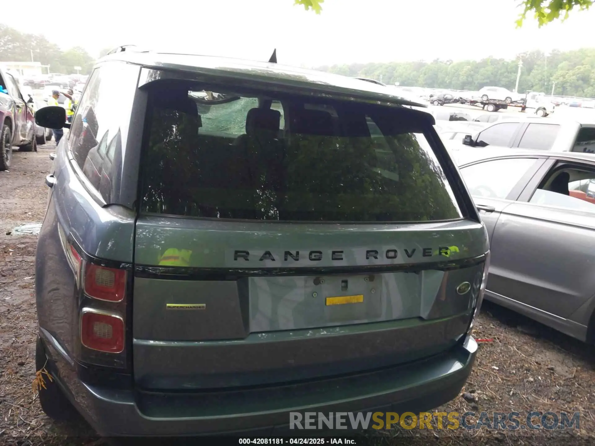 16 Photograph of a damaged car SALGS2RE5KA516721 LAND ROVER RANGE ROVER 2019