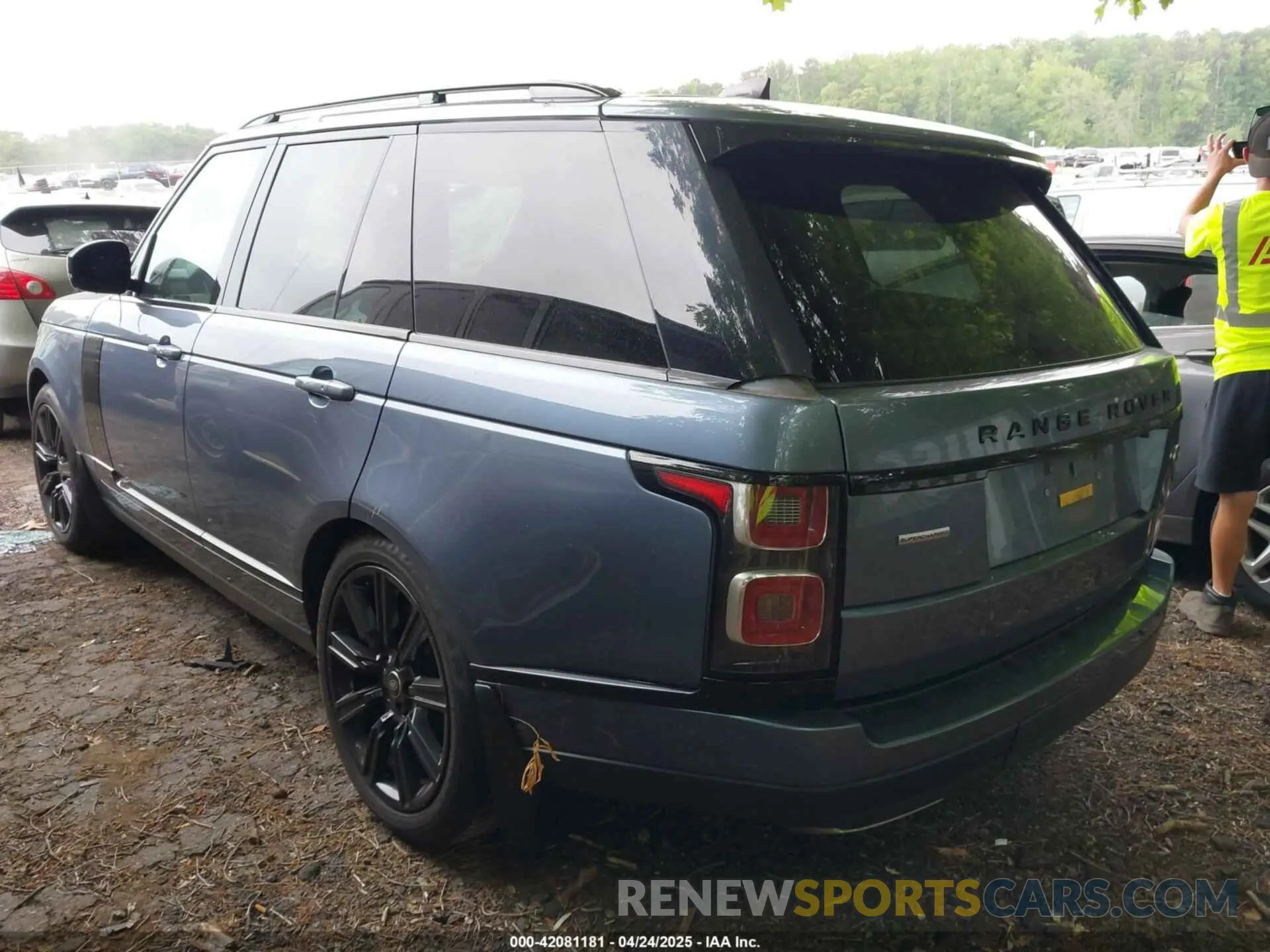 3 Photograph of a damaged car SALGS2RE5KA516721 LAND ROVER RANGE ROVER 2019