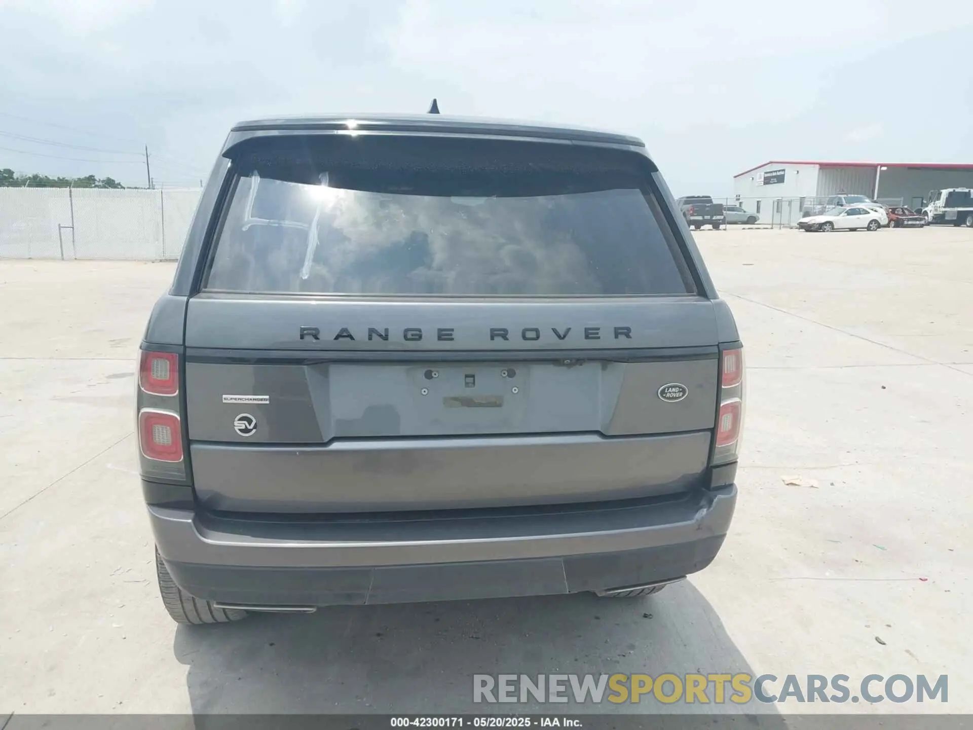 16 Photograph of a damaged car SALGS2RE7KA551681 LAND ROVER RANGE ROVER 2019