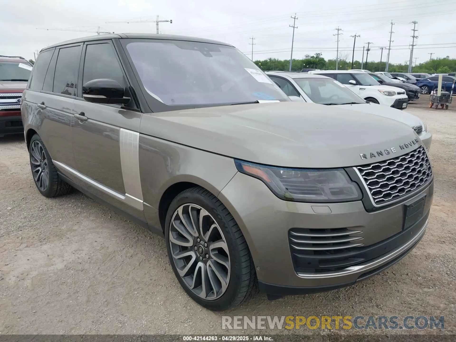 1 Фотография поврежденного автомобиля SALGS2SV1KA538550 LAND ROVER RANGE ROVER 2019