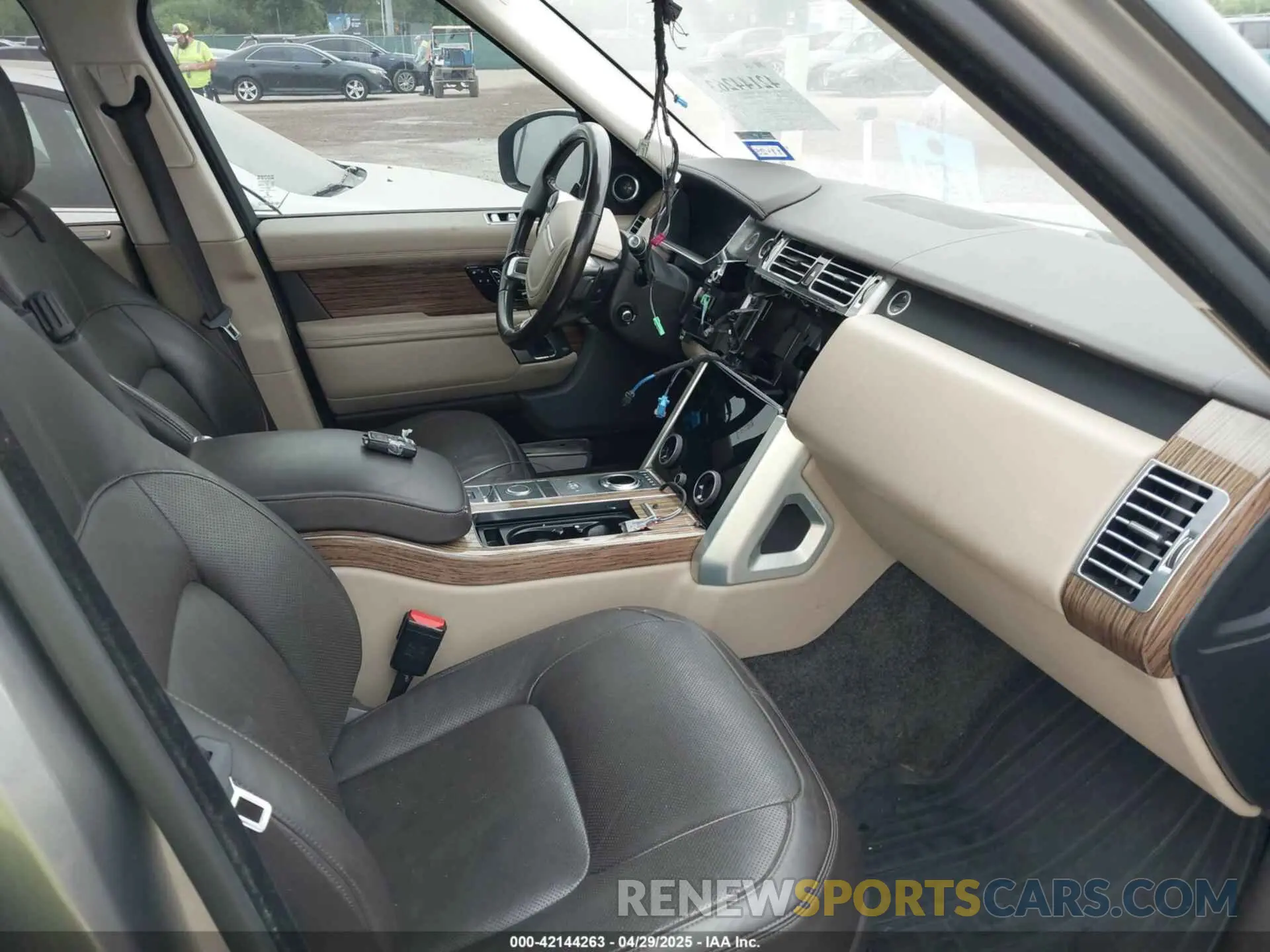 5 Фотография поврежденного автомобиля SALGS2SV1KA538550 LAND ROVER RANGE ROVER 2019