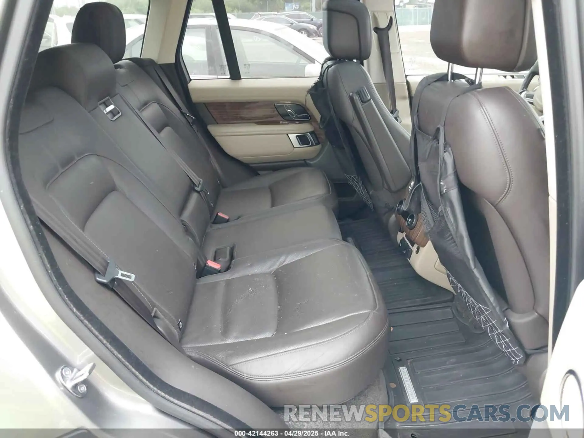 8 Фотография поврежденного автомобиля SALGS2SV1KA538550 LAND ROVER RANGE ROVER 2019
