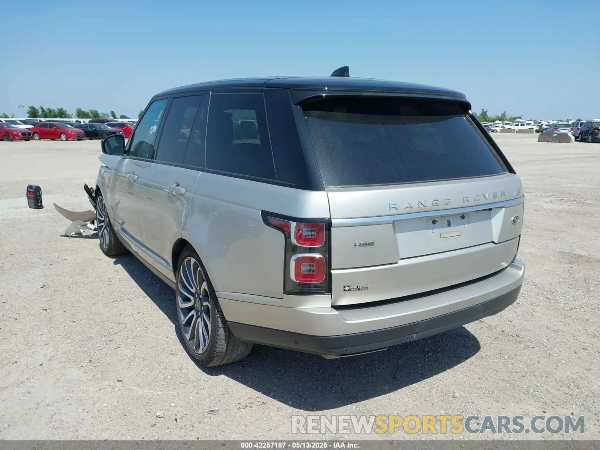 3 Фотография поврежденного автомобиля SALGS2SV2KA550061 LAND ROVER RANGE ROVER 2019