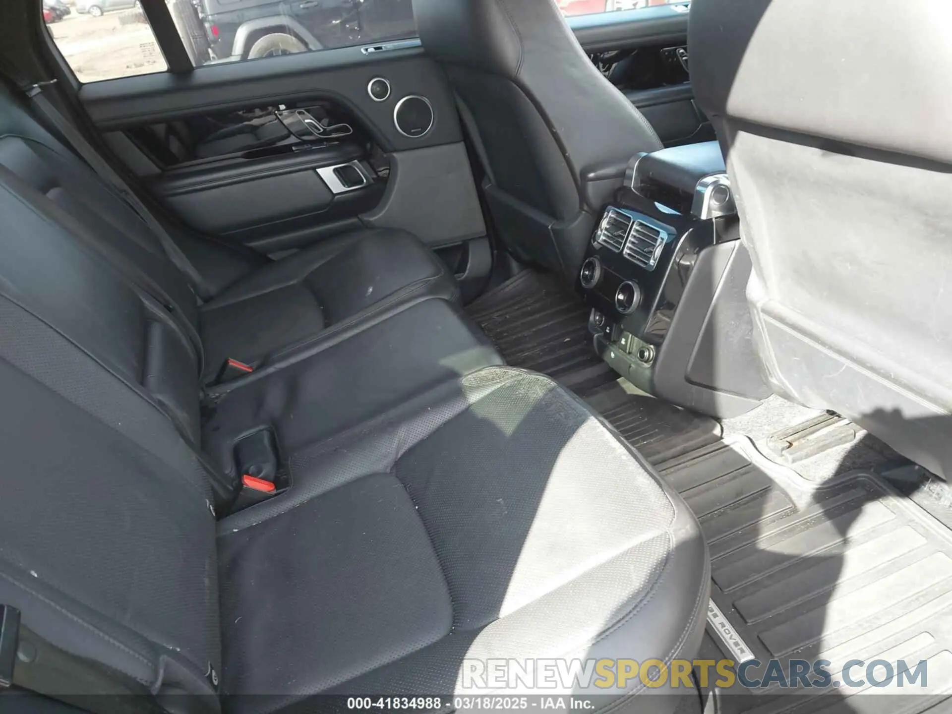 8 Фотография поврежденного автомобиля SALGS2SV2KA557849 LAND ROVER RANGE ROVER 2019
