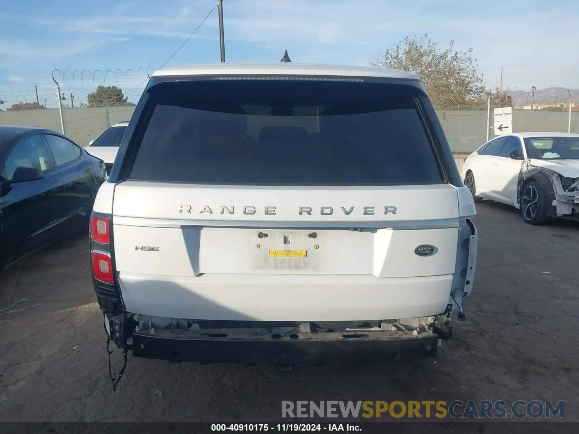 17 Фотография поврежденного автомобиля SALGS2SV3KA547623 LAND ROVER RANGE ROVER 2019