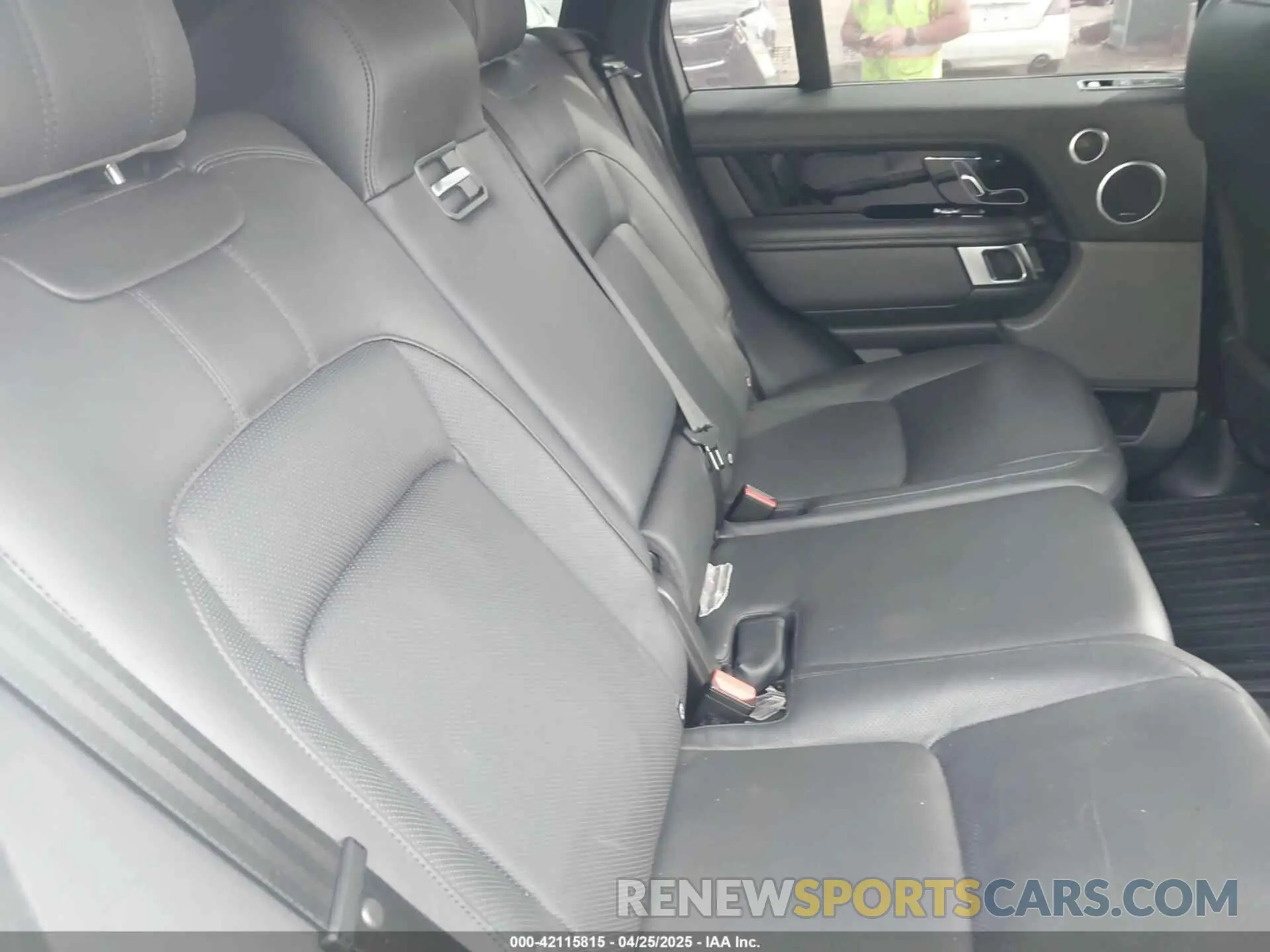 8 Фотография поврежденного автомобиля SALGS2SV4KA557464 LAND ROVER RANGE ROVER 2019