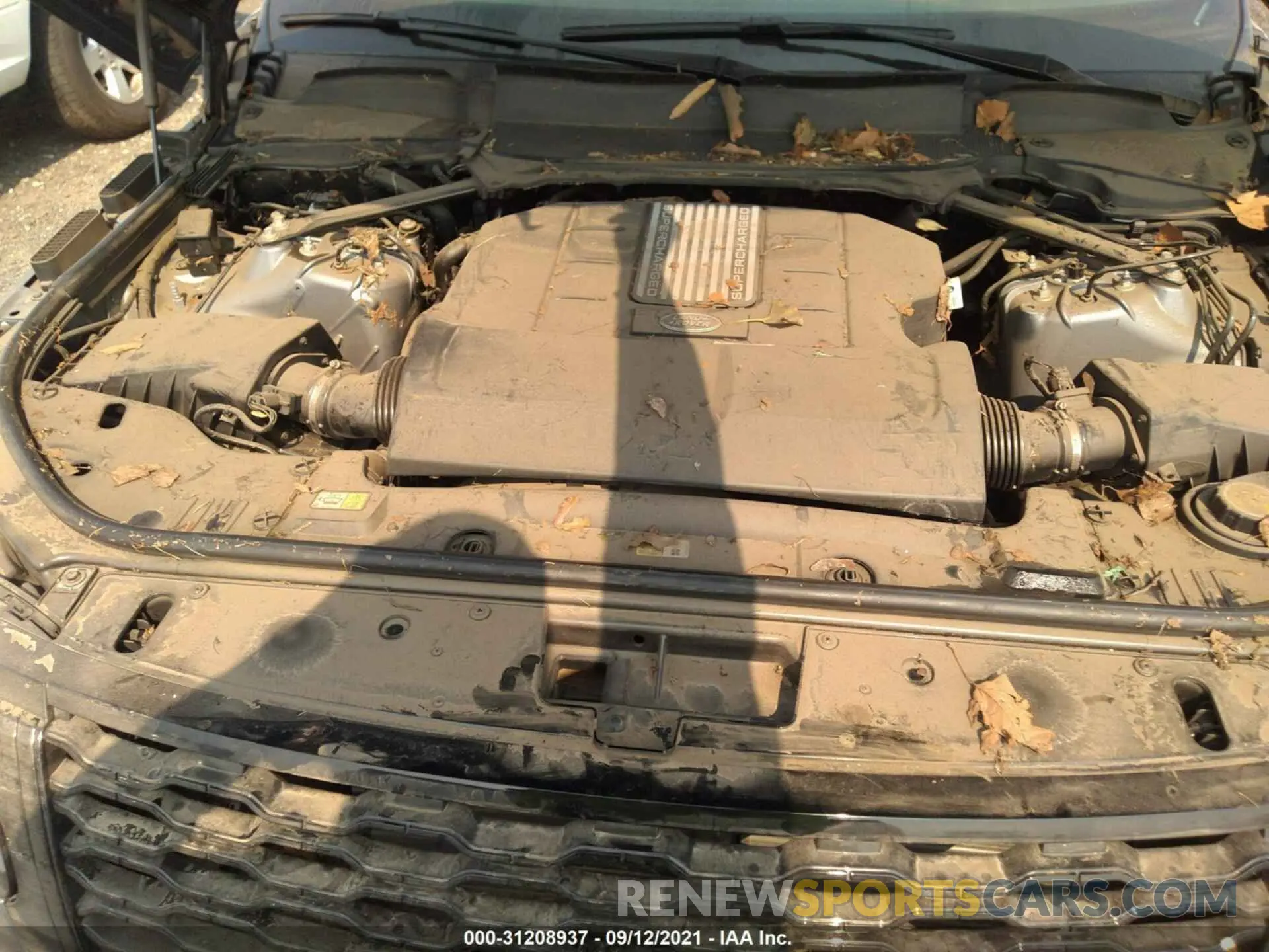 10 Photograph of a damaged car SALGS2SV5KA524022 LAND ROVER RANGE ROVER 2019