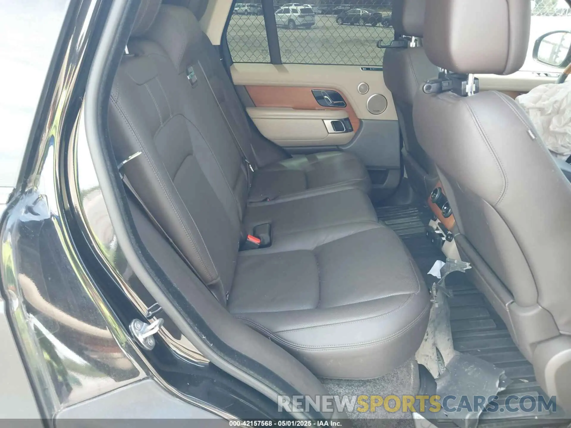 8 Photograph of a damaged car SALGS2SV6KA555683 LAND ROVER RANGE ROVER 2019