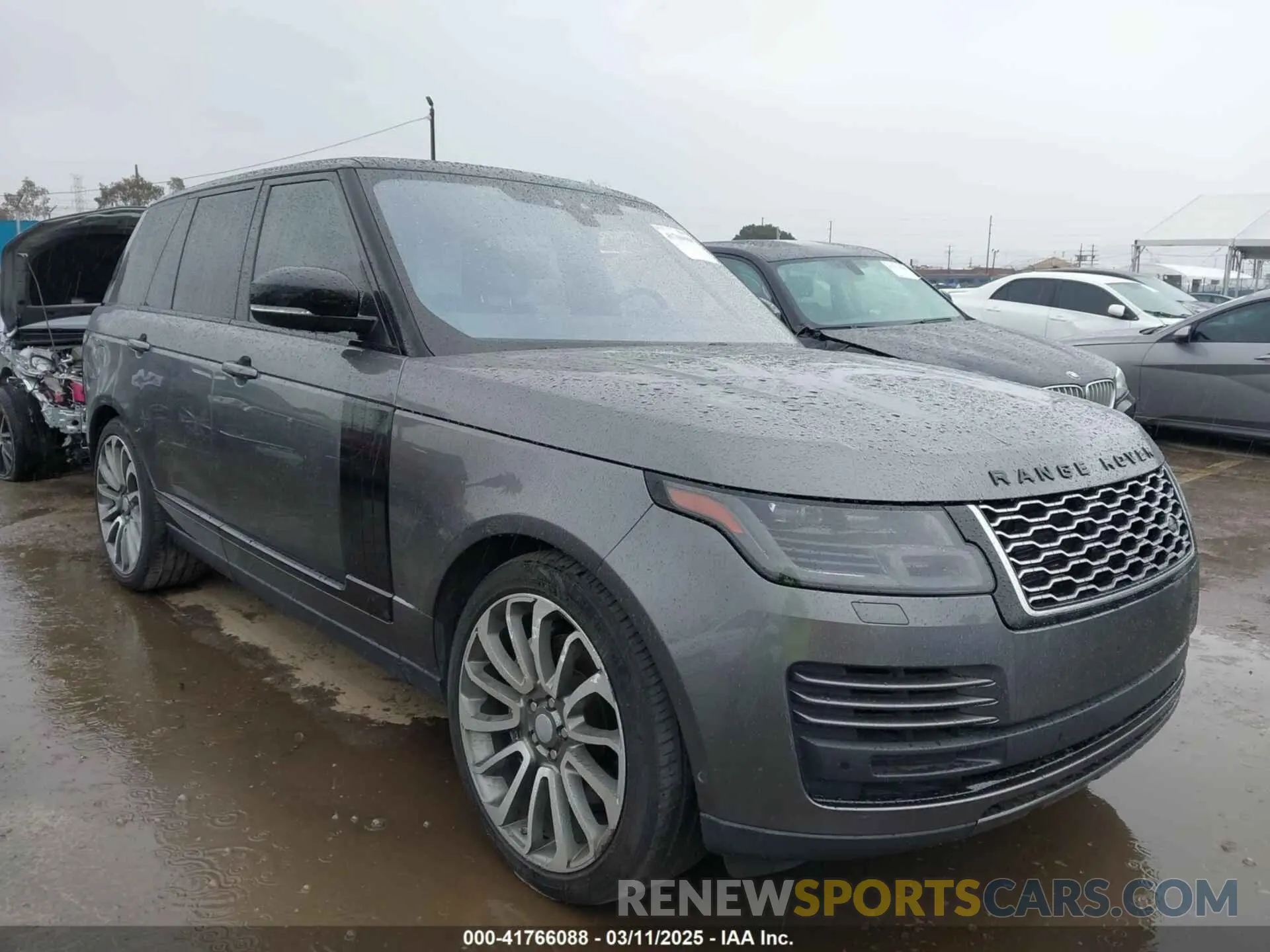 1 Фотография поврежденного автомобиля SALGS2SV7KA517881 LAND ROVER RANGE ROVER 2019