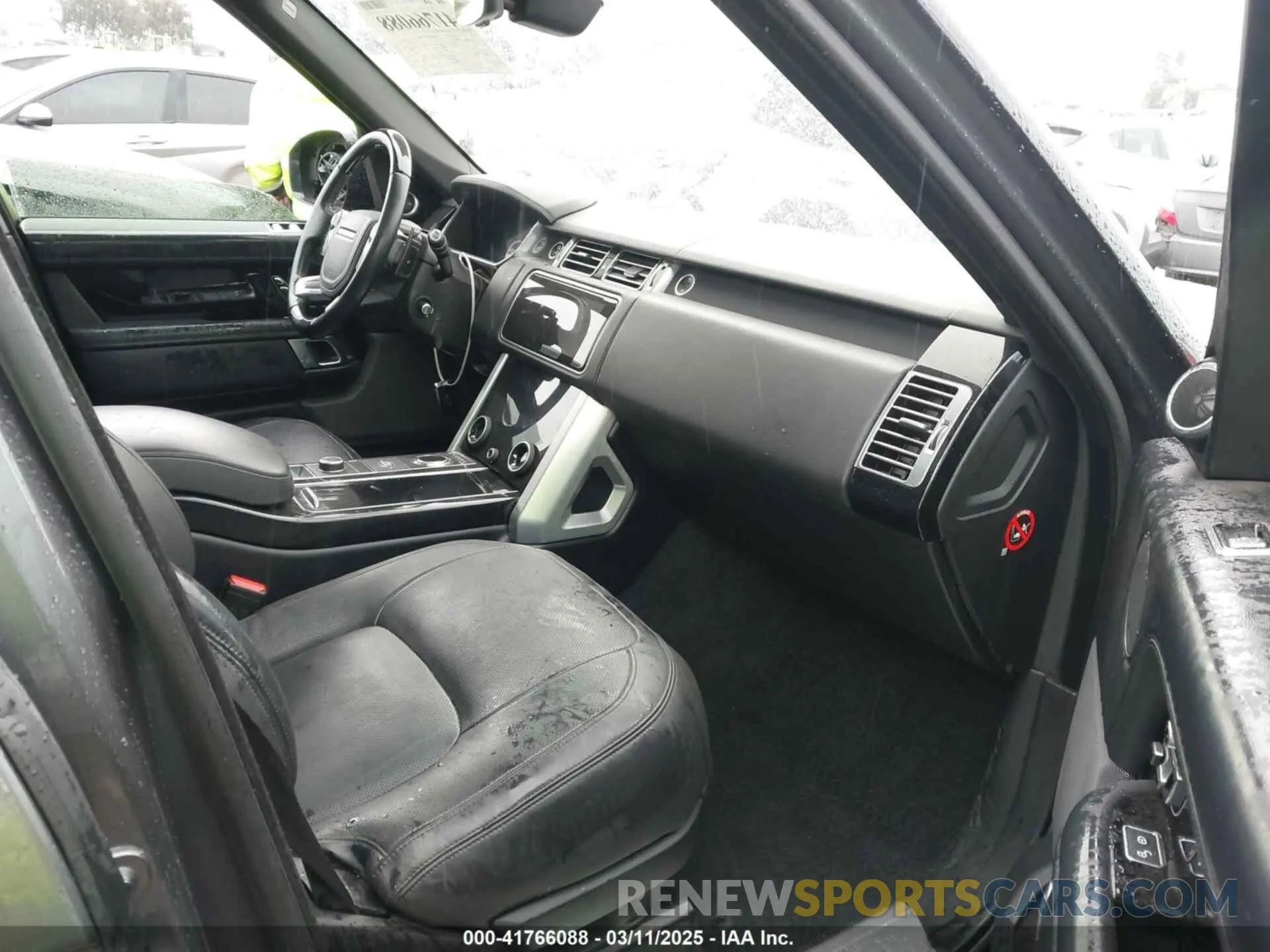 5 Фотография поврежденного автомобиля SALGS2SV7KA517881 LAND ROVER RANGE ROVER 2019