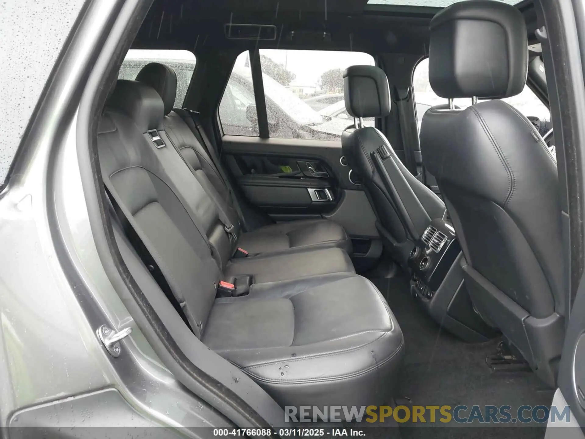 8 Фотография поврежденного автомобиля SALGS2SV7KA517881 LAND ROVER RANGE ROVER 2019