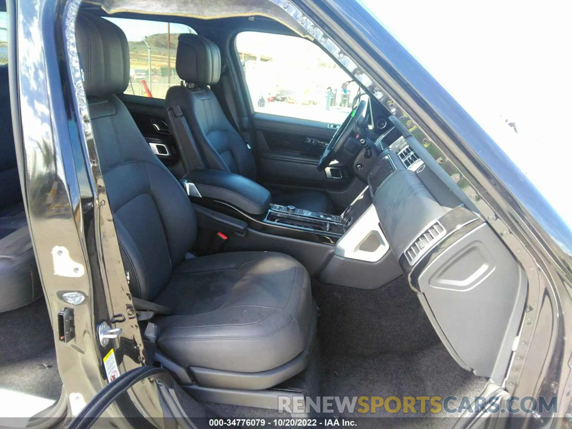 5 Photograph of a damaged car SALGS2SV7KA542876 LAND ROVER RANGE ROVER 2019