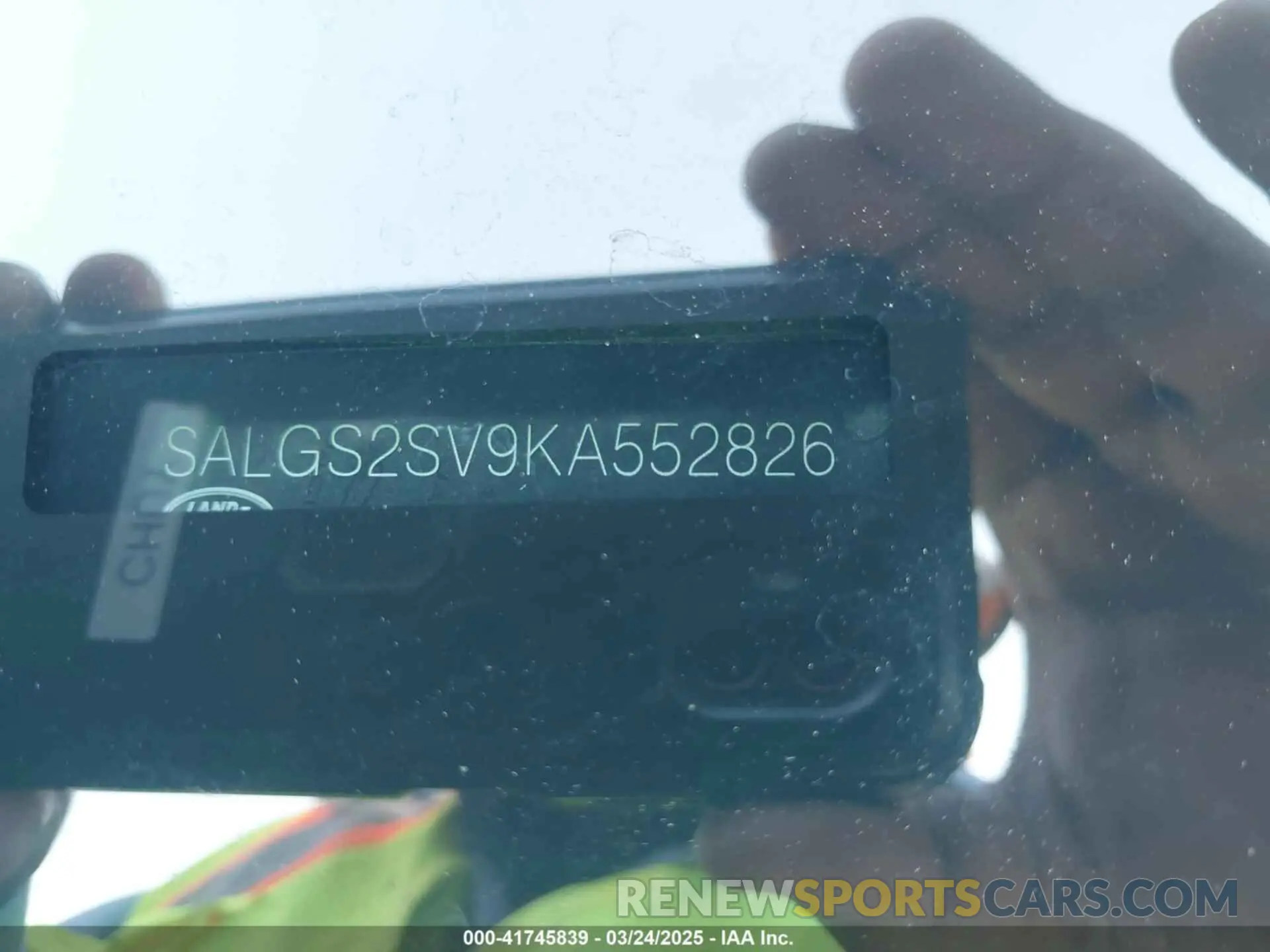 9 Photograph of a damaged car SALGS2SV9KA552826 LAND ROVER RANGE ROVER 2019