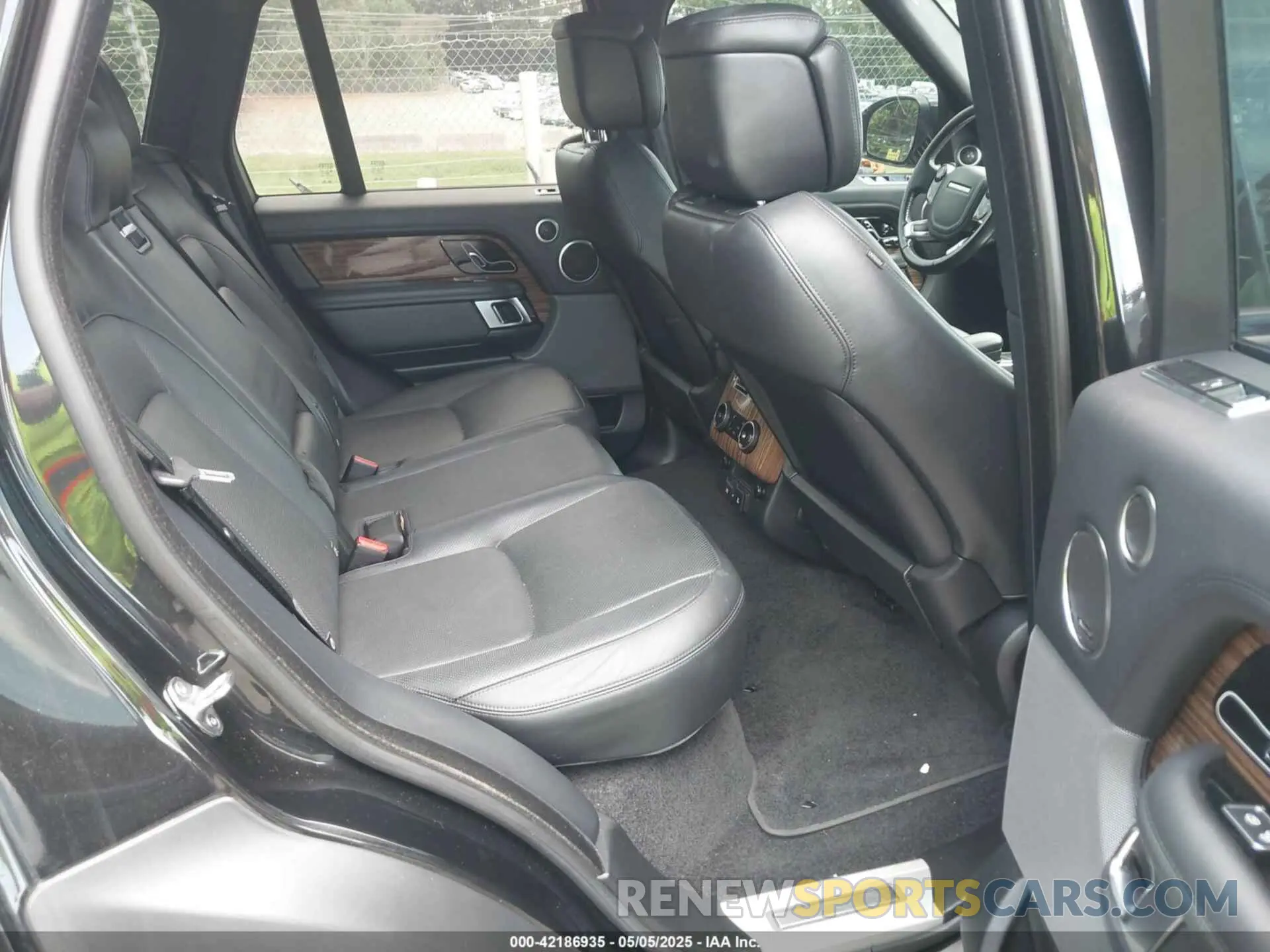 8 Фотография поврежденного автомобиля SALGS2SVXKA516370 LAND ROVER RANGE ROVER 2019