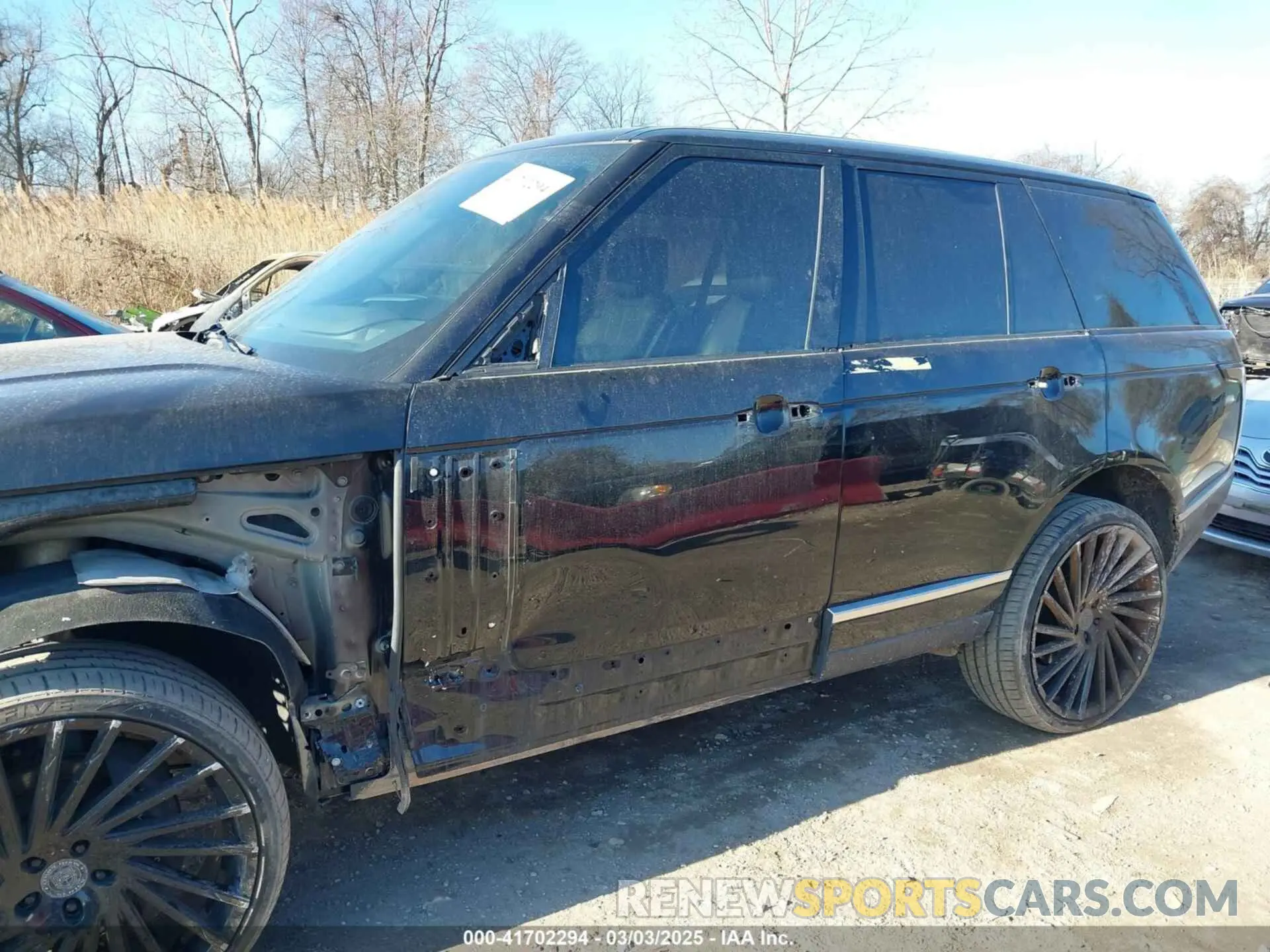 18 Photograph of a damaged car SALGS2SVXKA544332 LAND ROVER RANGE ROVER 2019