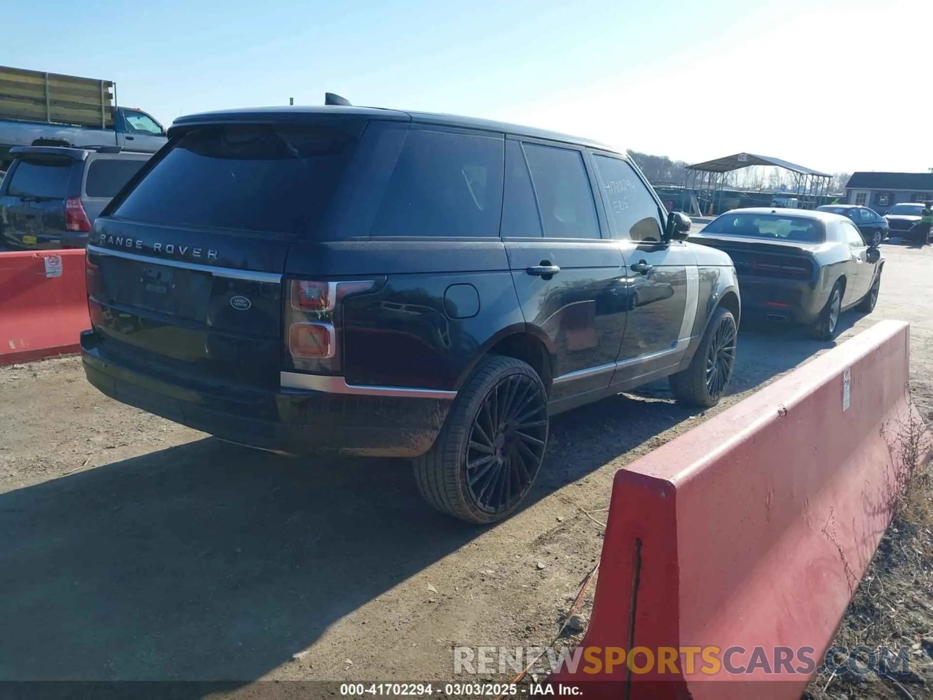 4 Photograph of a damaged car SALGS2SVXKA544332 LAND ROVER RANGE ROVER 2019