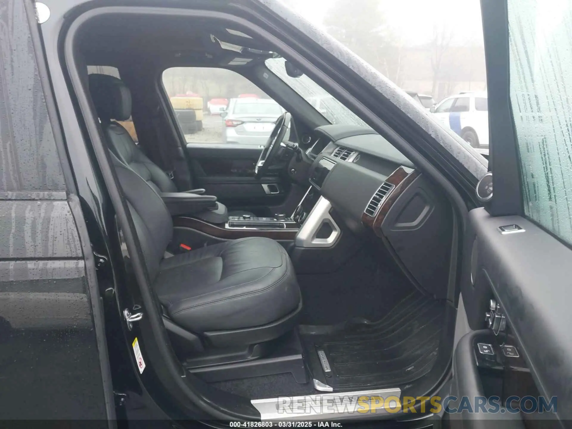 5 Photograph of a damaged car SALGS5RE6KA559112 LAND ROVER RANGE ROVER 2019