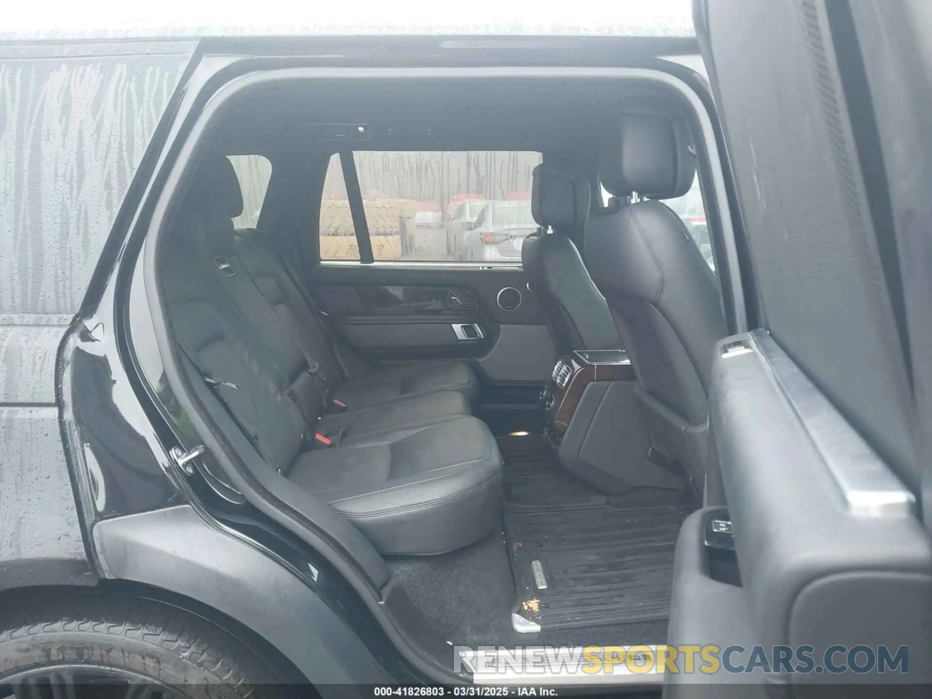 8 Photograph of a damaged car SALGS5RE6KA559112 LAND ROVER RANGE ROVER 2019