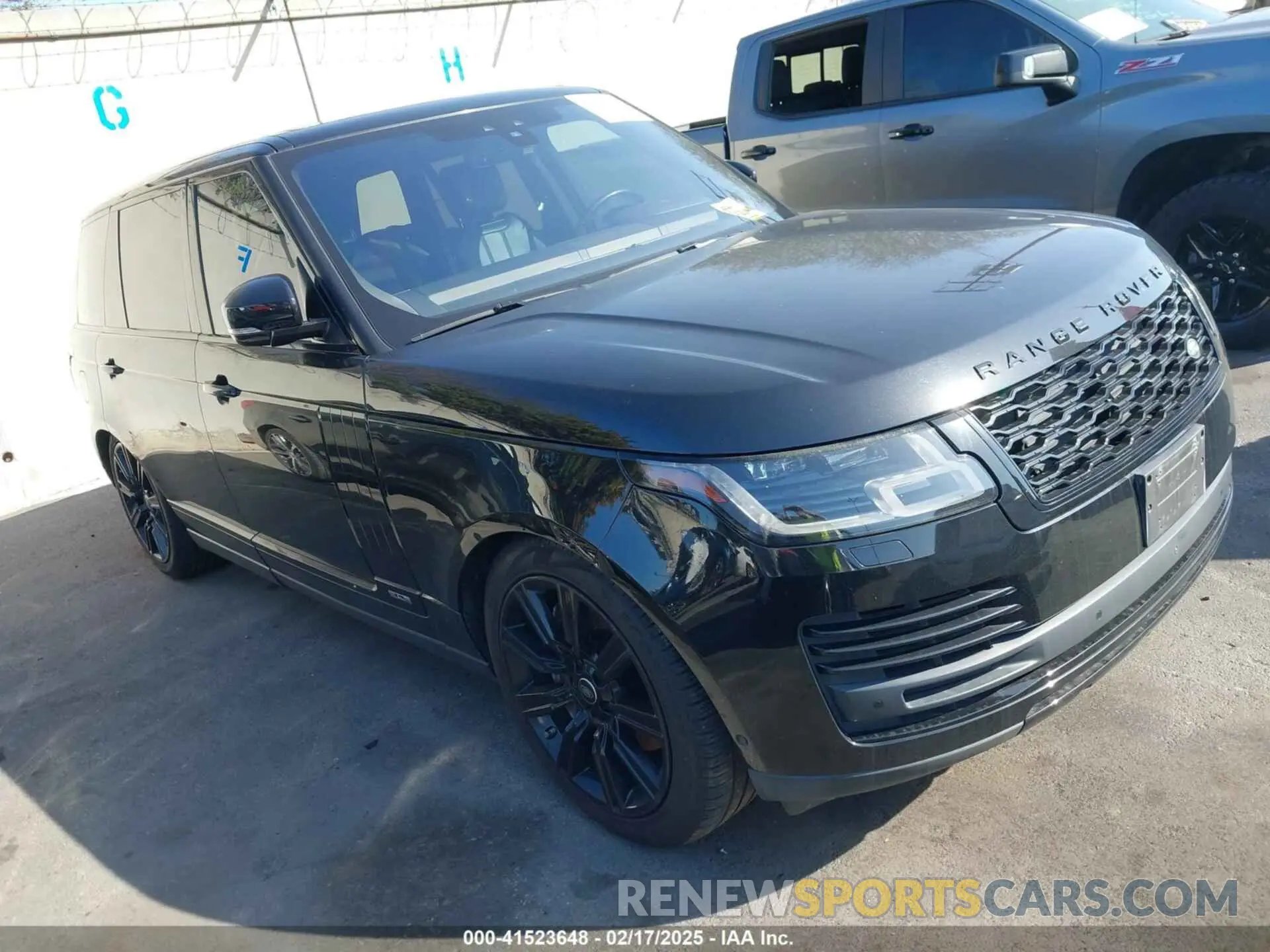 1 Фотография поврежденного автомобиля SALGS5RE7KA547860 LAND ROVER RANGE ROVER 2019