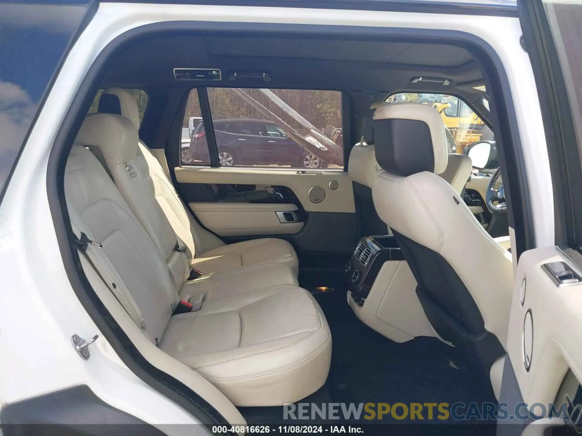8 Photograph of a damaged car SALGS5RE9KA541283 LAND ROVER RANGE ROVER 2019