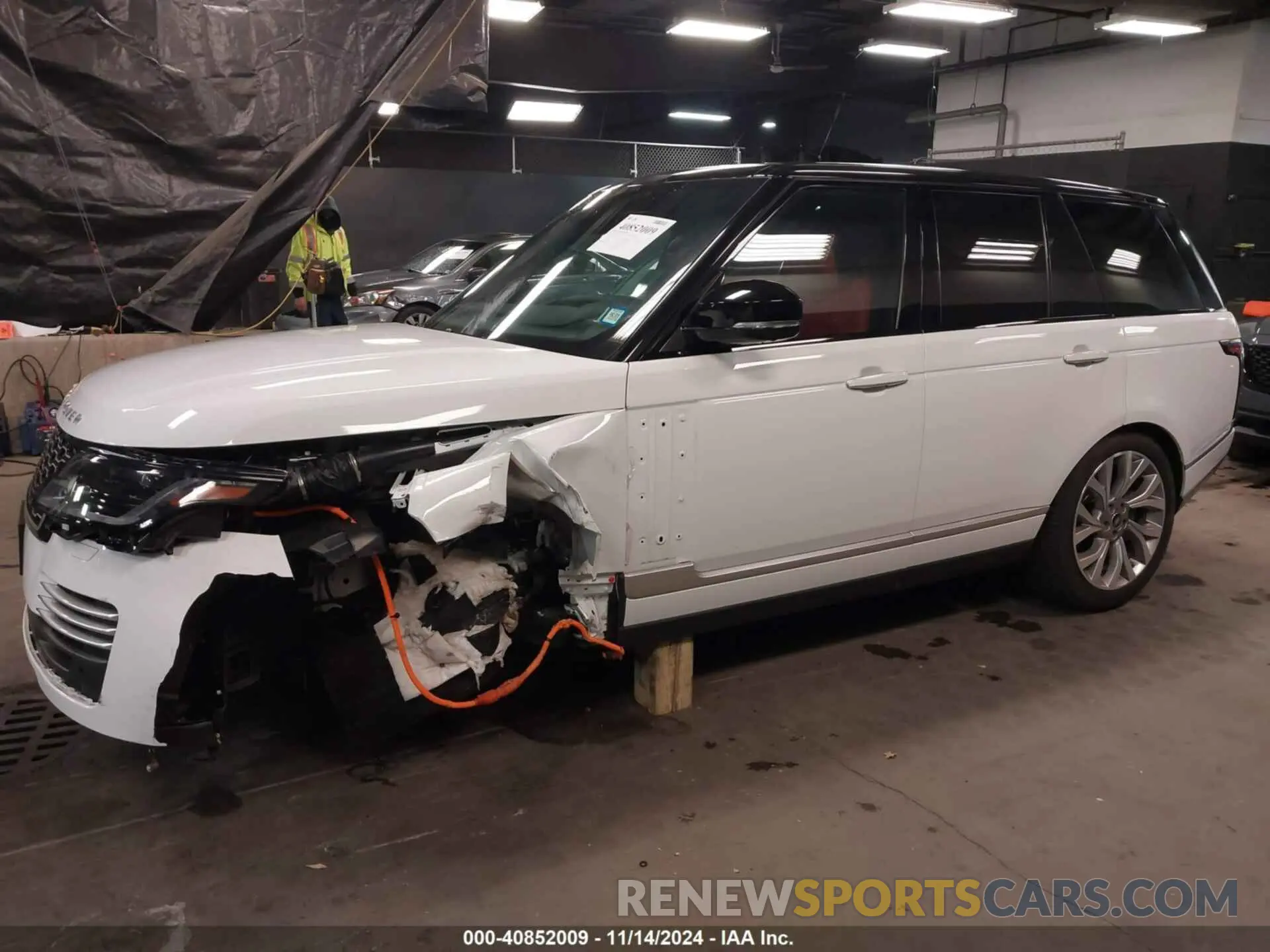 2 Photograph of a damaged car SALGV4RY2LA581928 LAND ROVER RANGE ROVER 2020