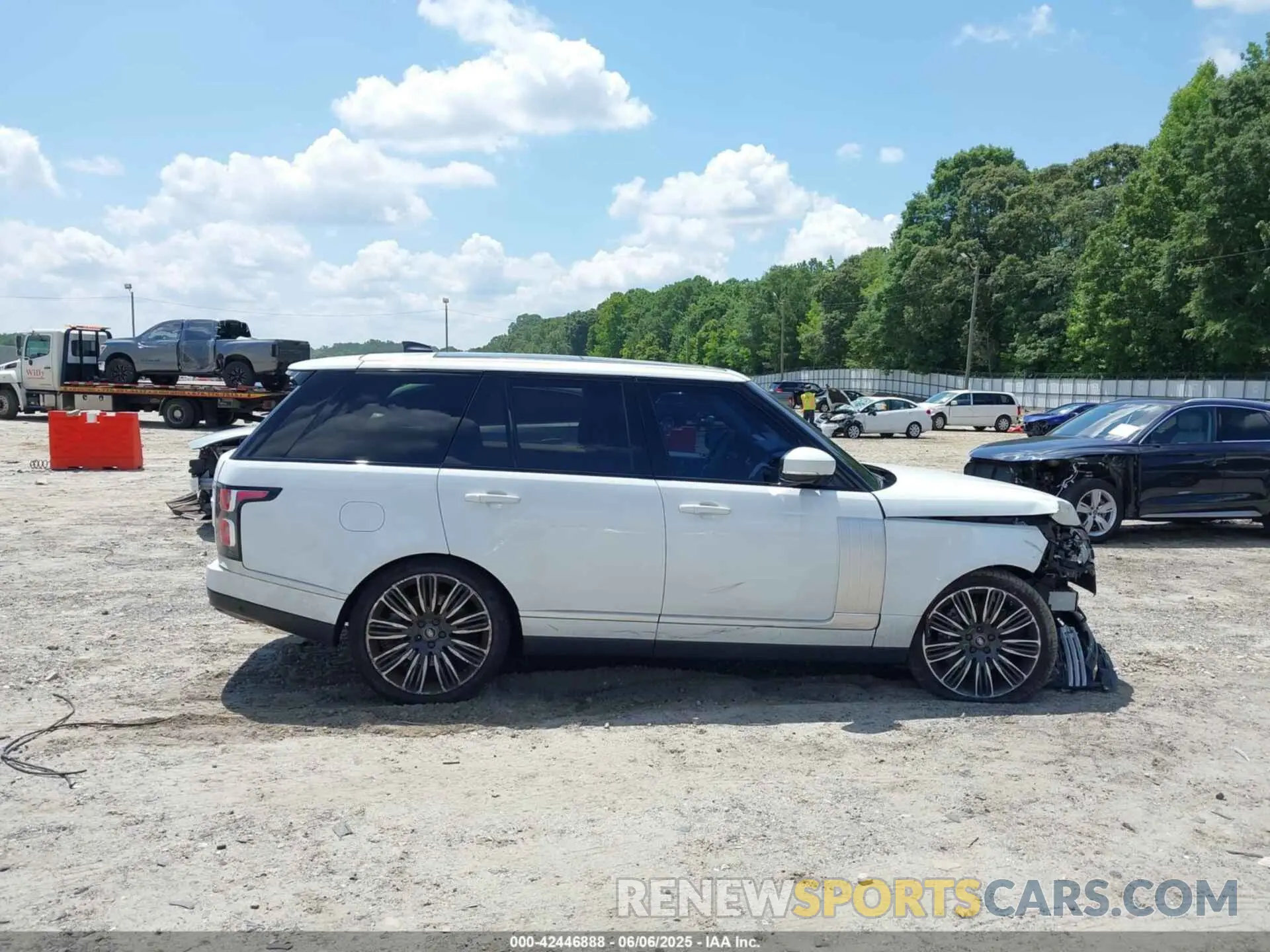 13 Photograph of a damaged car SALGS2RU0MA423843 LAND ROVER RANGE ROVER 2021