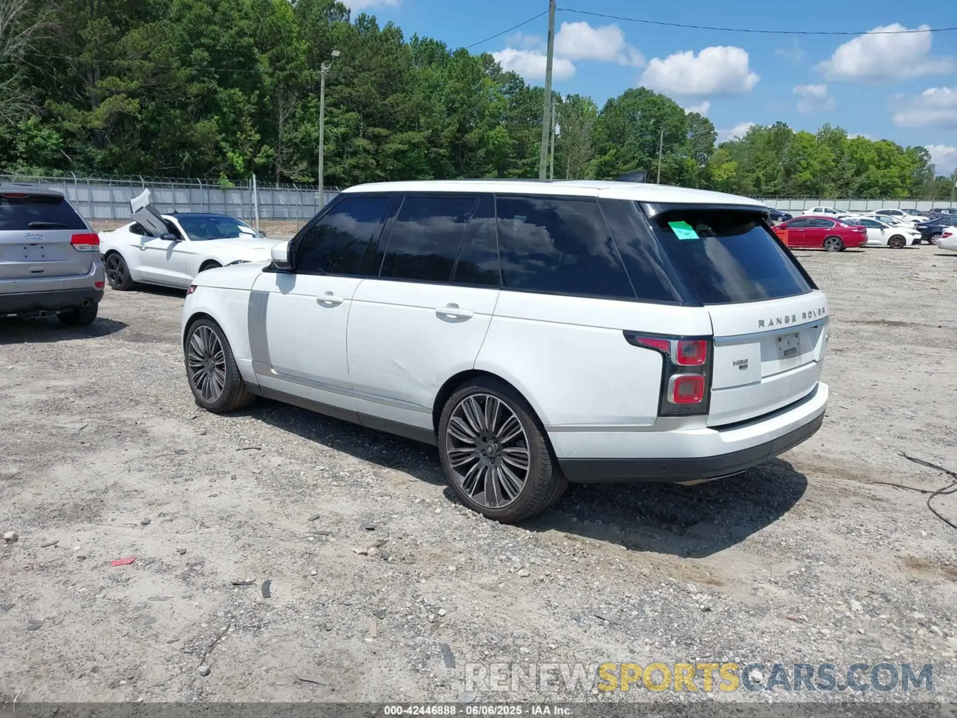 3 Photograph of a damaged car SALGS2RU0MA423843 LAND ROVER RANGE ROVER 2021