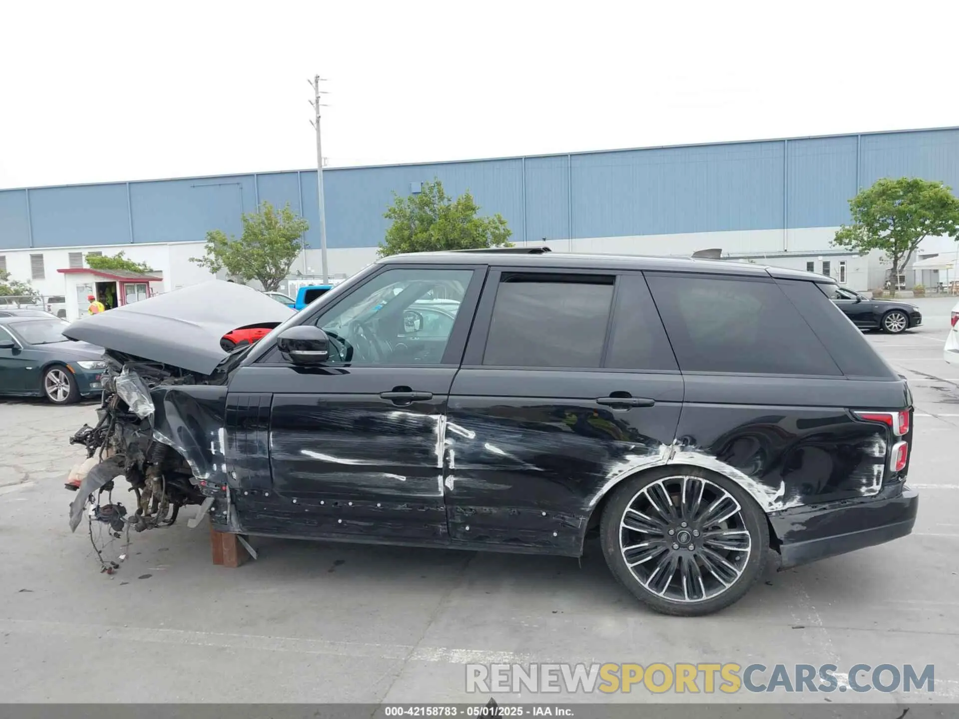 14 Photograph of a damaged car SALGS2RU4MA441990 LAND ROVER RANGE ROVER 2021