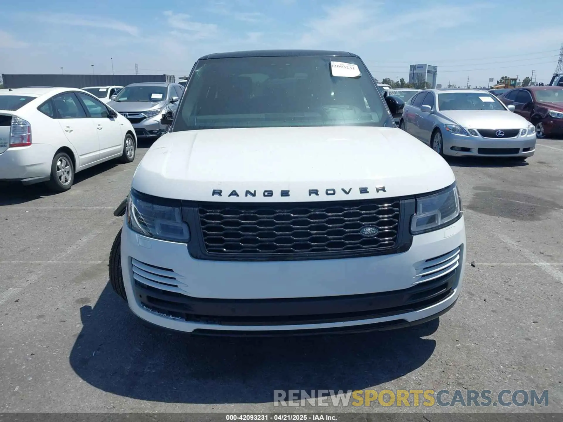 12 Photograph of a damaged car SALGS2RUXMA446580 LAND ROVER RANGE ROVER 2021