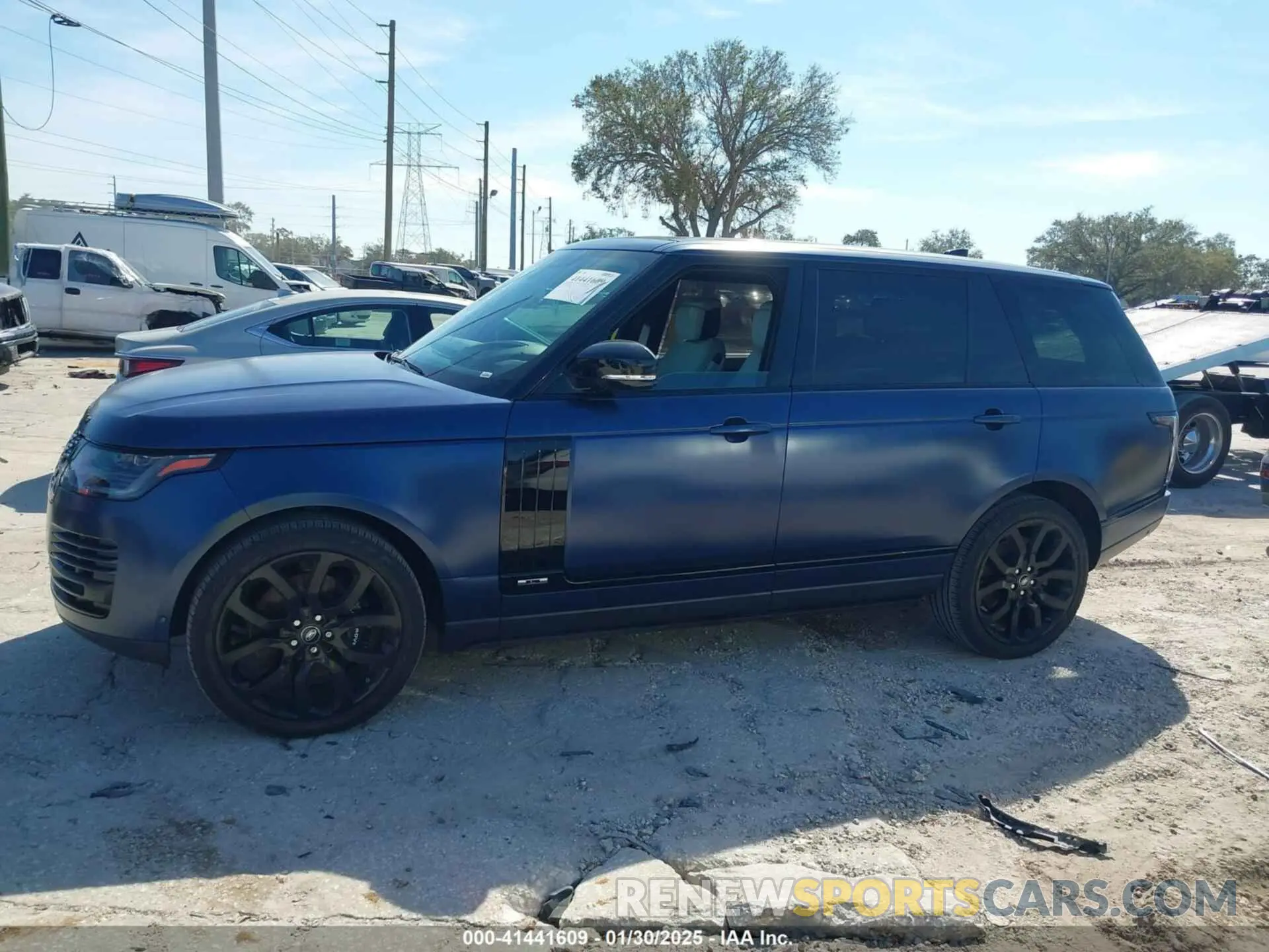 14 Photograph of a damaged car SALGS5SE9MA440788 LAND ROVER RANGE ROVER 2021