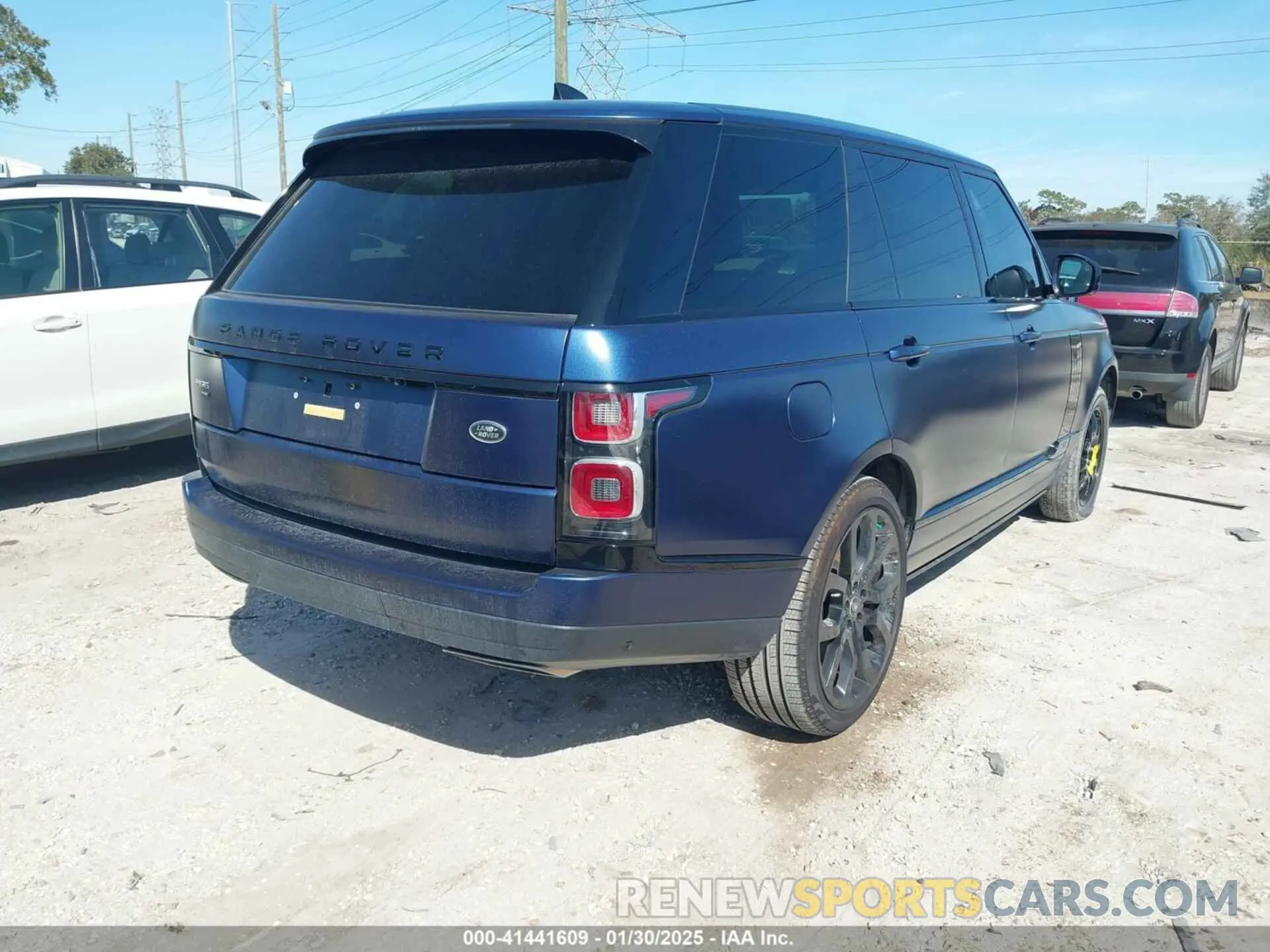 4 Photograph of a damaged car SALGS5SE9MA440788 LAND ROVER RANGE ROVER 2021
