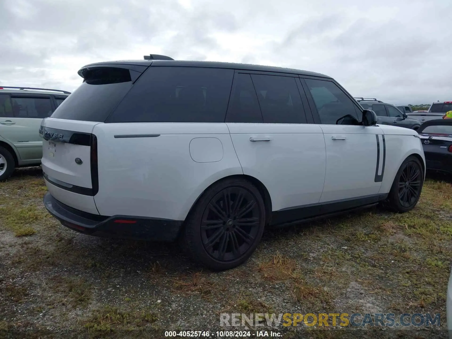 4 Photograph of a damaged car SALKP9E73PA024711 LAND ROVER RANGE ROVER 2023