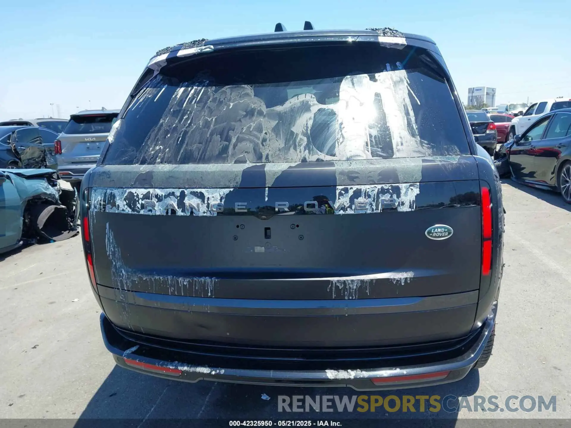 16 Photograph of a damaged car SALKPBE7XPA021523 LAND ROVER RANGE ROVER 2023