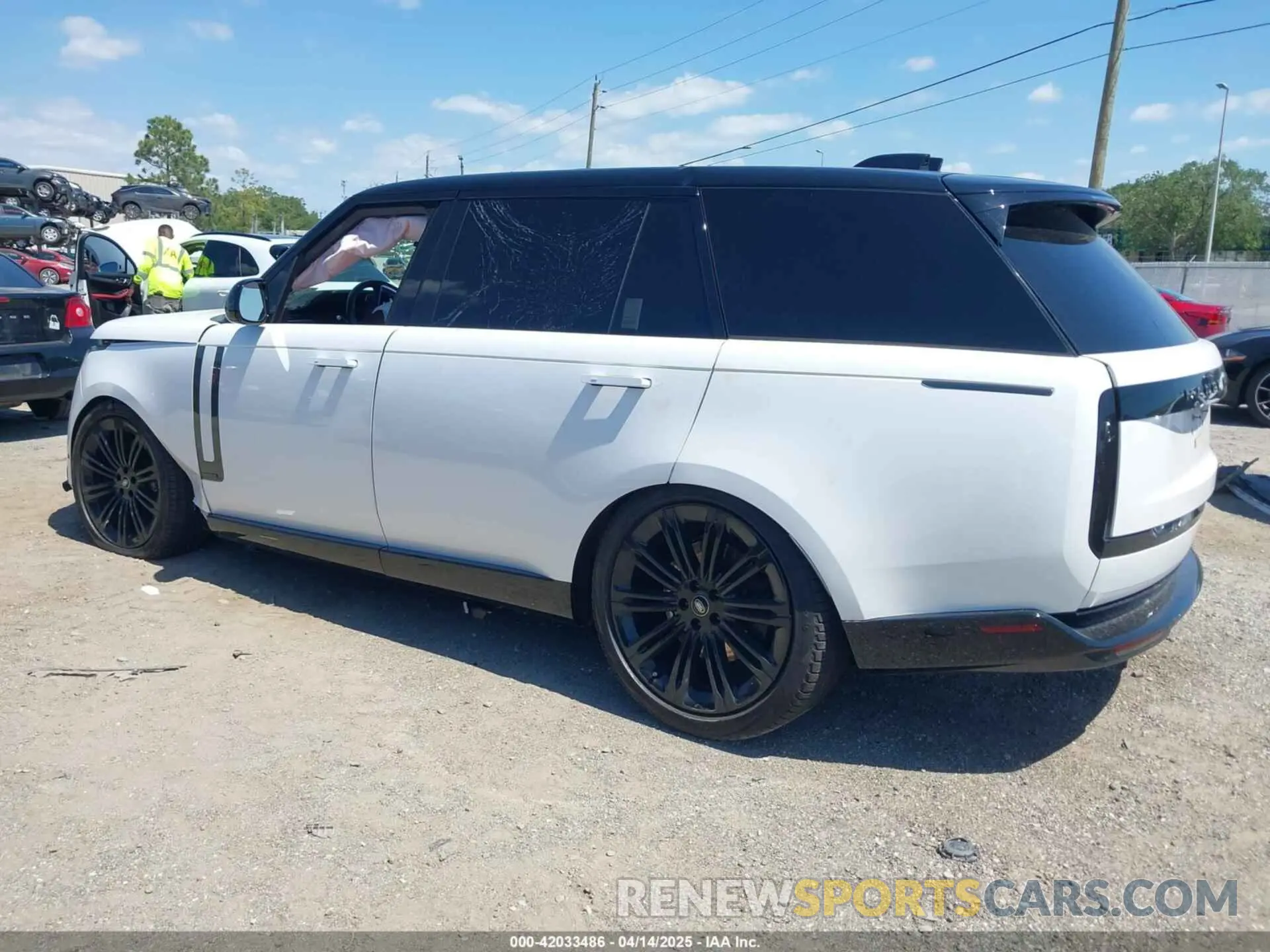 3 Фотография поврежденного автомобиля SALK1BE92RA209166 LAND ROVER RANGE ROVER 2024