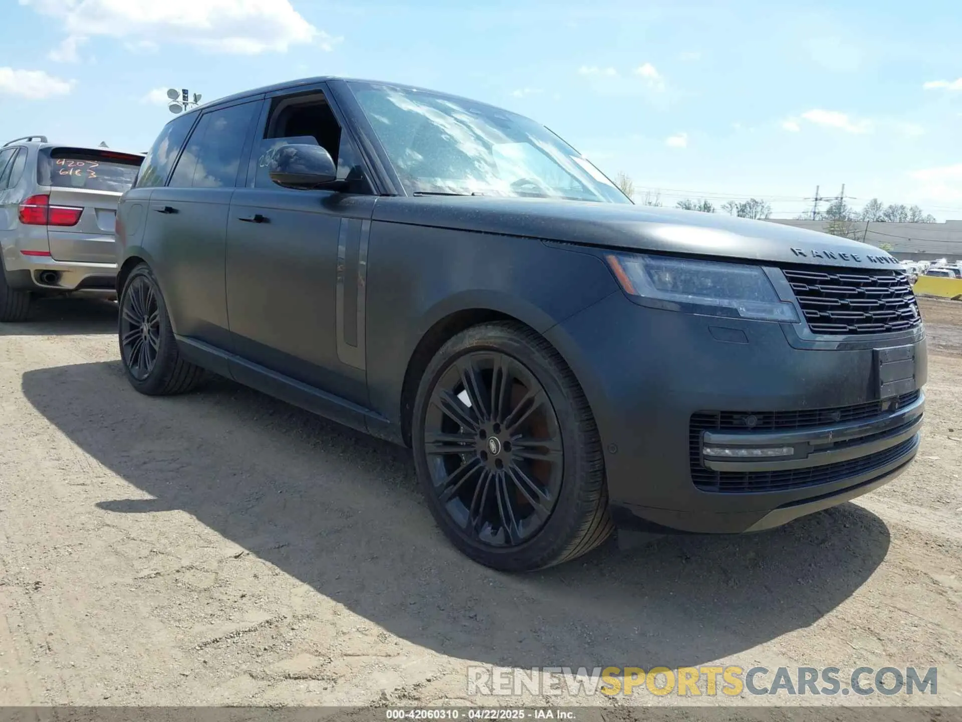 1 Фотография поврежденного автомобиля SALKP9E96RA092327 LAND ROVER RANGE ROVER 2024