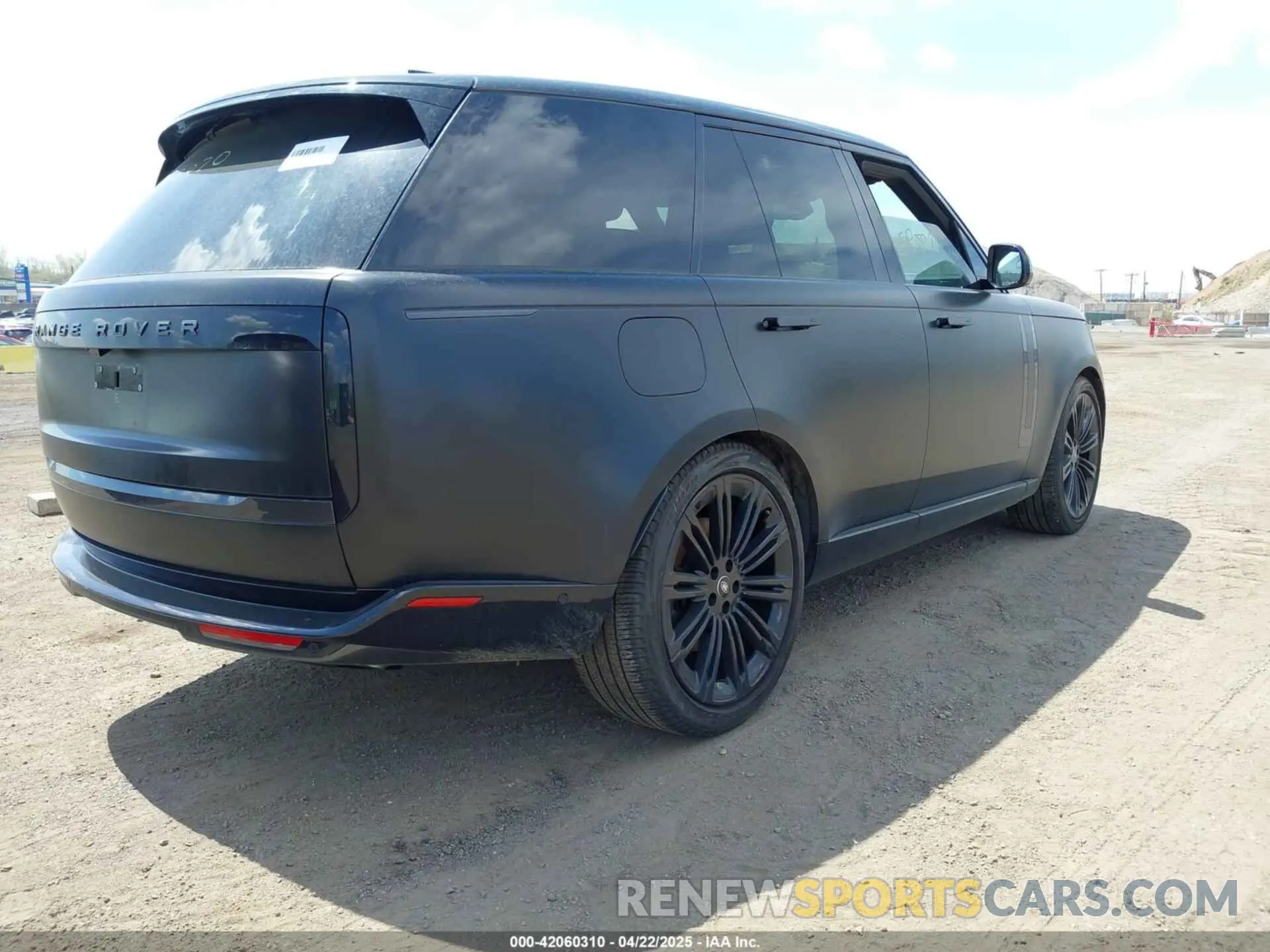 4 Фотография поврежденного автомобиля SALKP9E96RA092327 LAND ROVER RANGE ROVER 2024