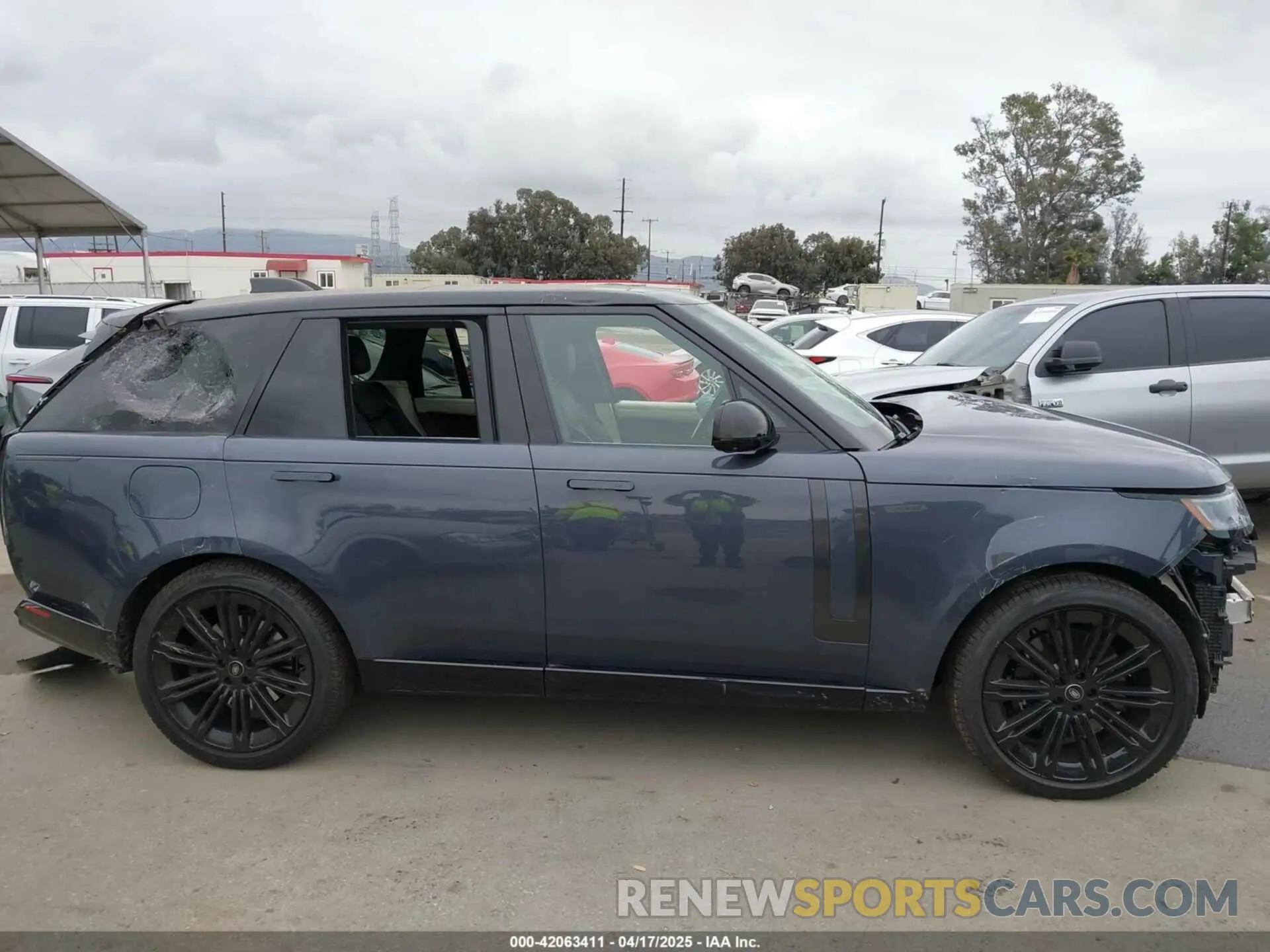 12 Фотография поврежденного автомобиля SALKP9E96RA240556 LAND ROVER RANGE ROVER 2024