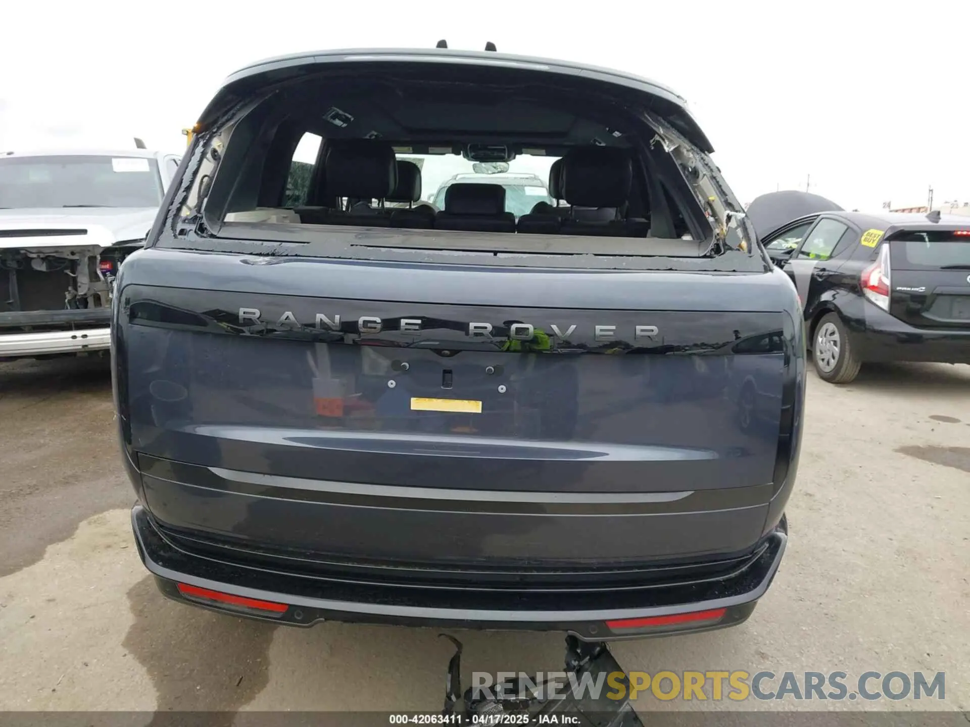 15 Фотография поврежденного автомобиля SALKP9E96RA240556 LAND ROVER RANGE ROVER 2024