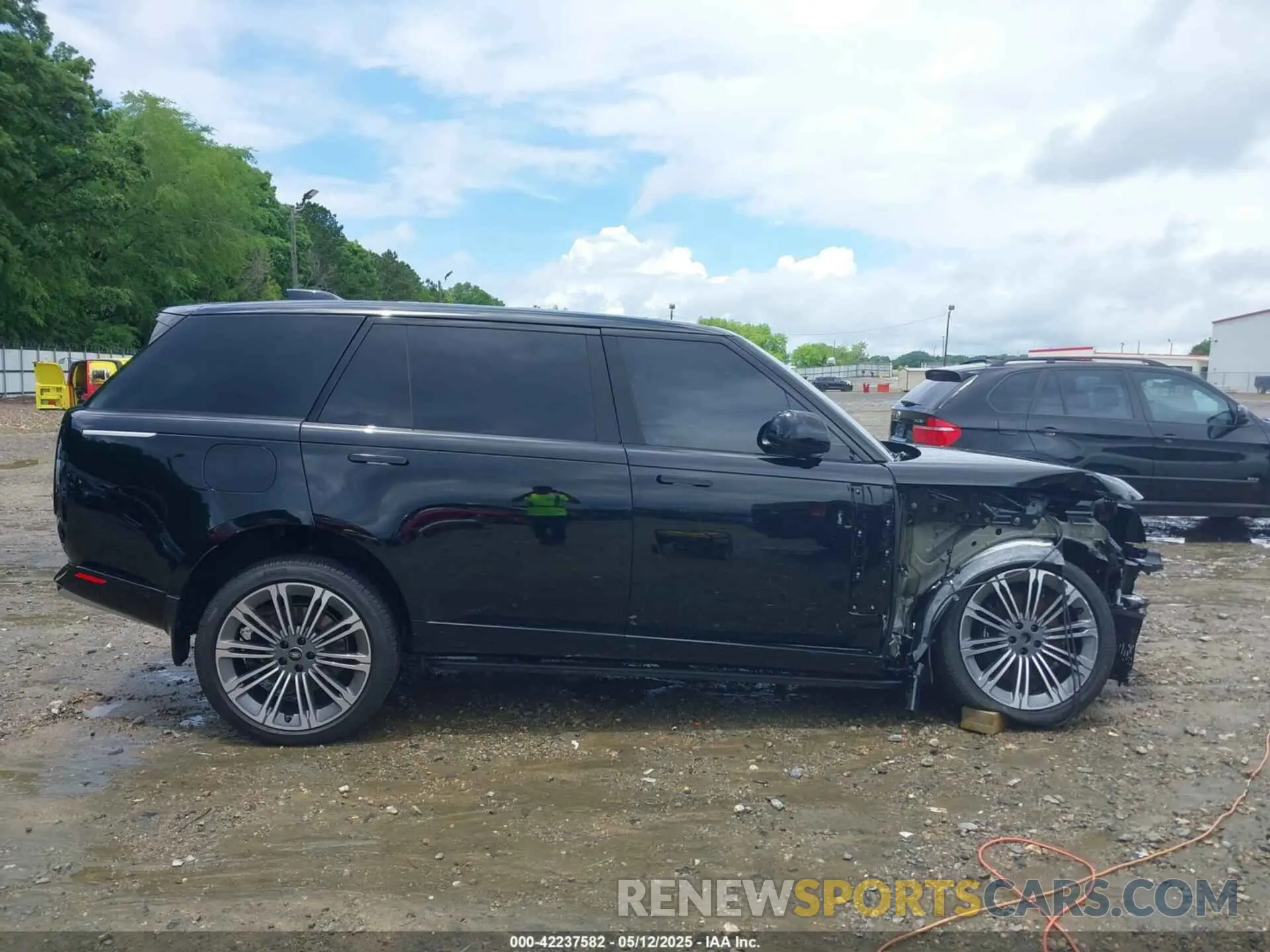 13 Photograph of a damaged car SALK1BE97SA293734 LAND ROVER RANGE ROVER 2025