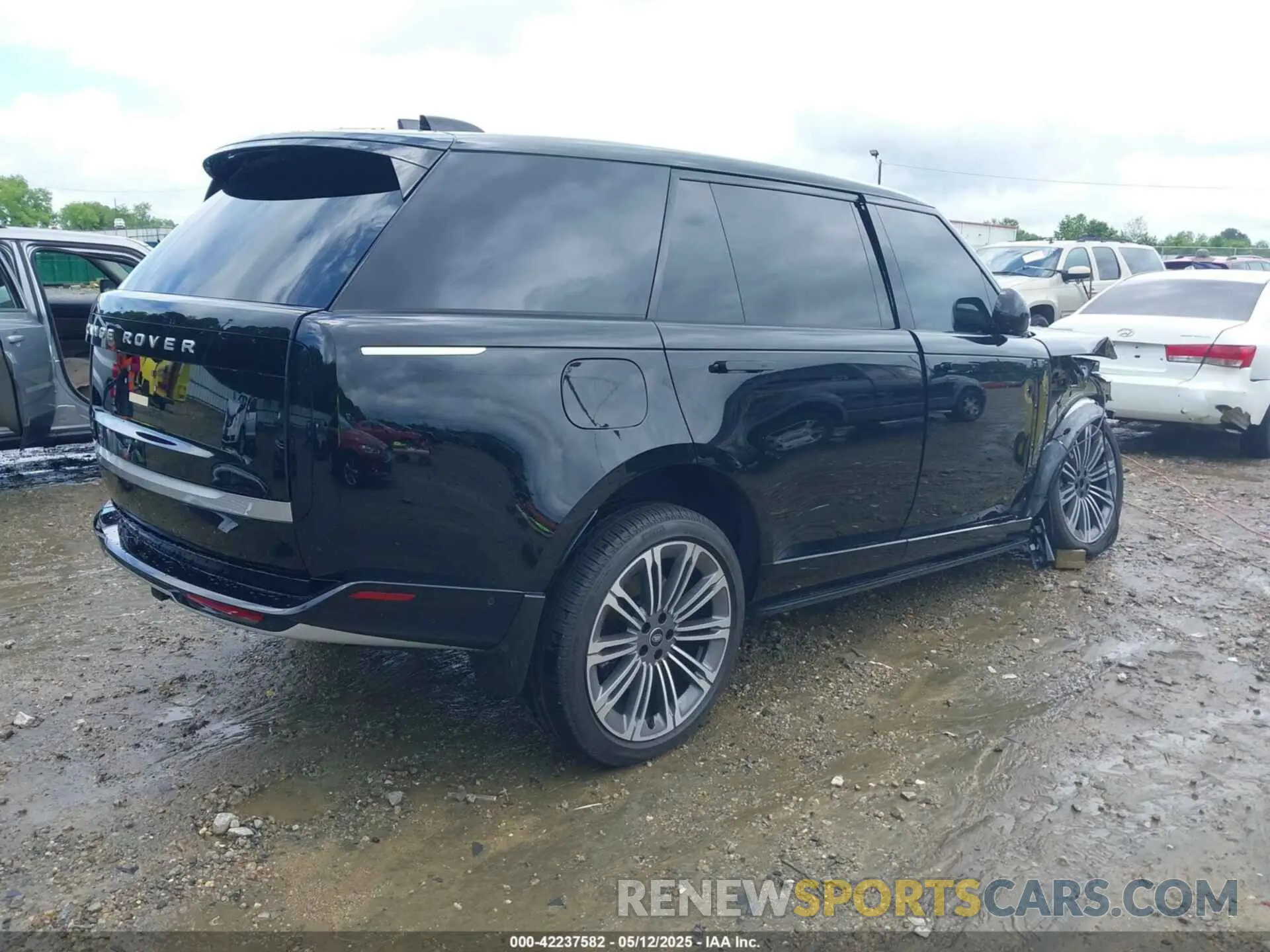 4 Photograph of a damaged car SALK1BE97SA293734 LAND ROVER RANGE ROVER 2025