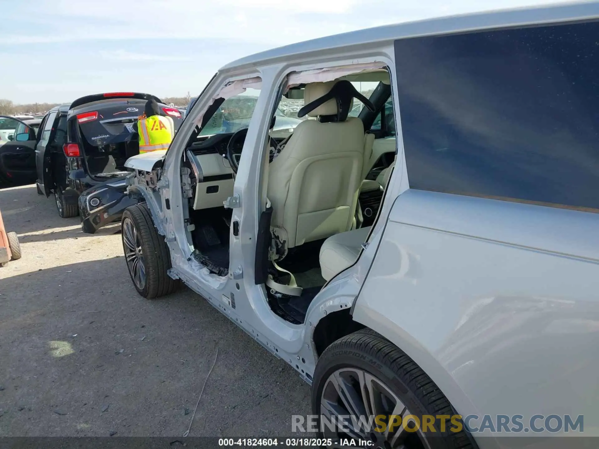 17 Фотография поврежденного автомобиля SALKP9E92SA276184 LAND ROVER RANGE ROVER 2025