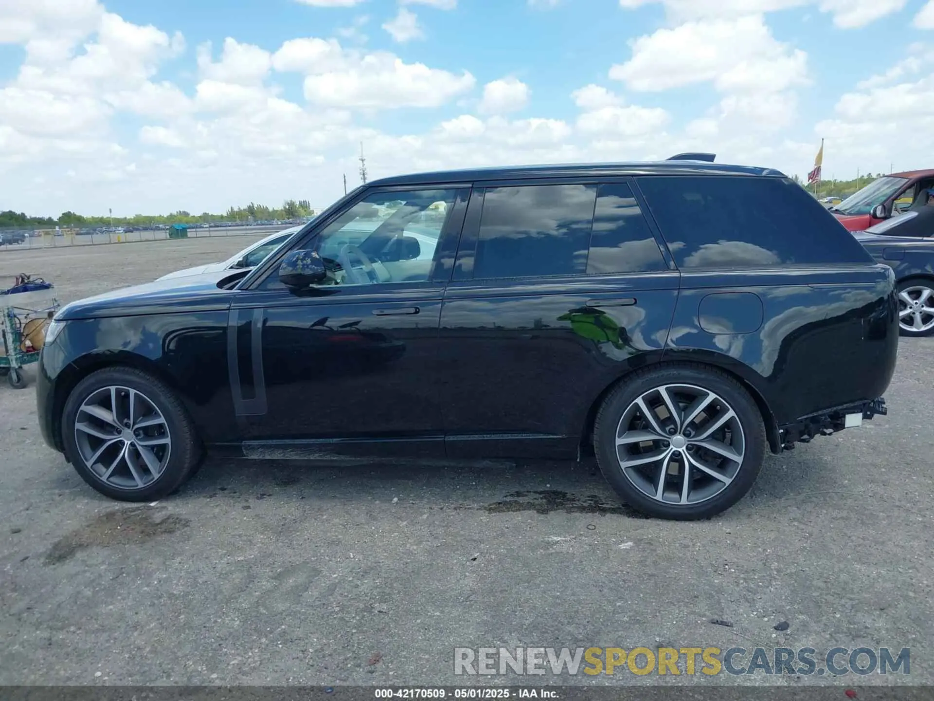 15 Фотография поврежденного автомобиля SALKP9F41SA262215 LAND ROVER RANGE ROVER 2025