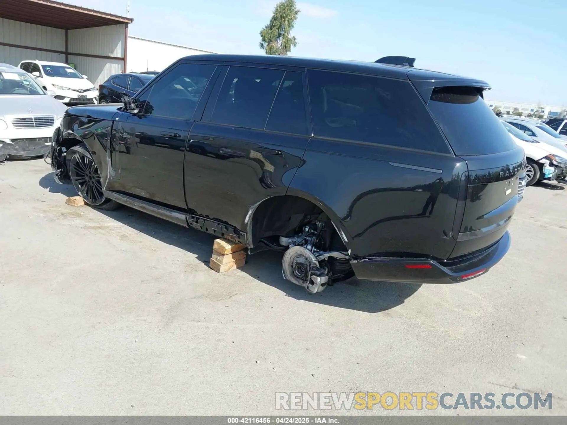 3 Photograph of a damaged car SALKP9FU4SA281132 LAND ROVER RANGE ROVER 2025