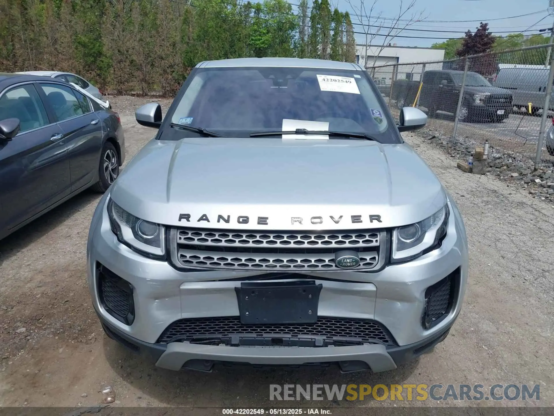 12 Photograph of a damaged car SALVP2RX2KH341992 LAND ROVER RANGE ROVER EVOQUE 2019