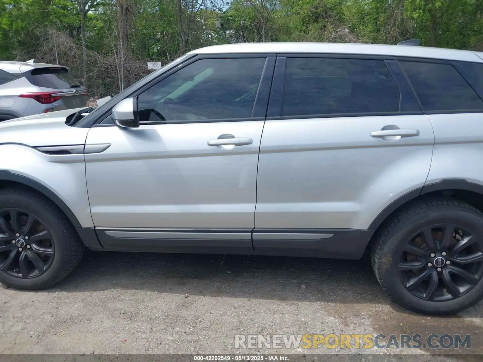 14 Photograph of a damaged car SALVP2RX2KH341992 LAND ROVER RANGE ROVER EVOQUE 2019