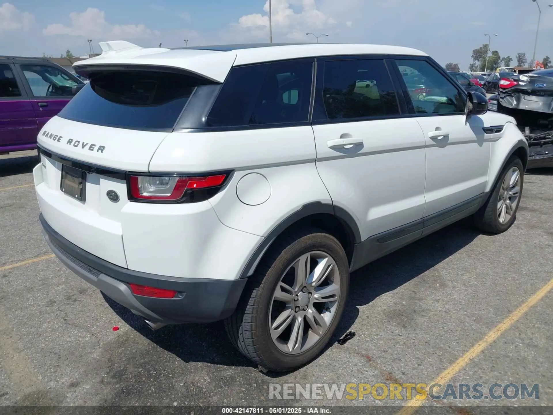 4 Photograph of a damaged car SALVP2RX3KH346344 LAND ROVER RANGE ROVER EVOQUE 2019
